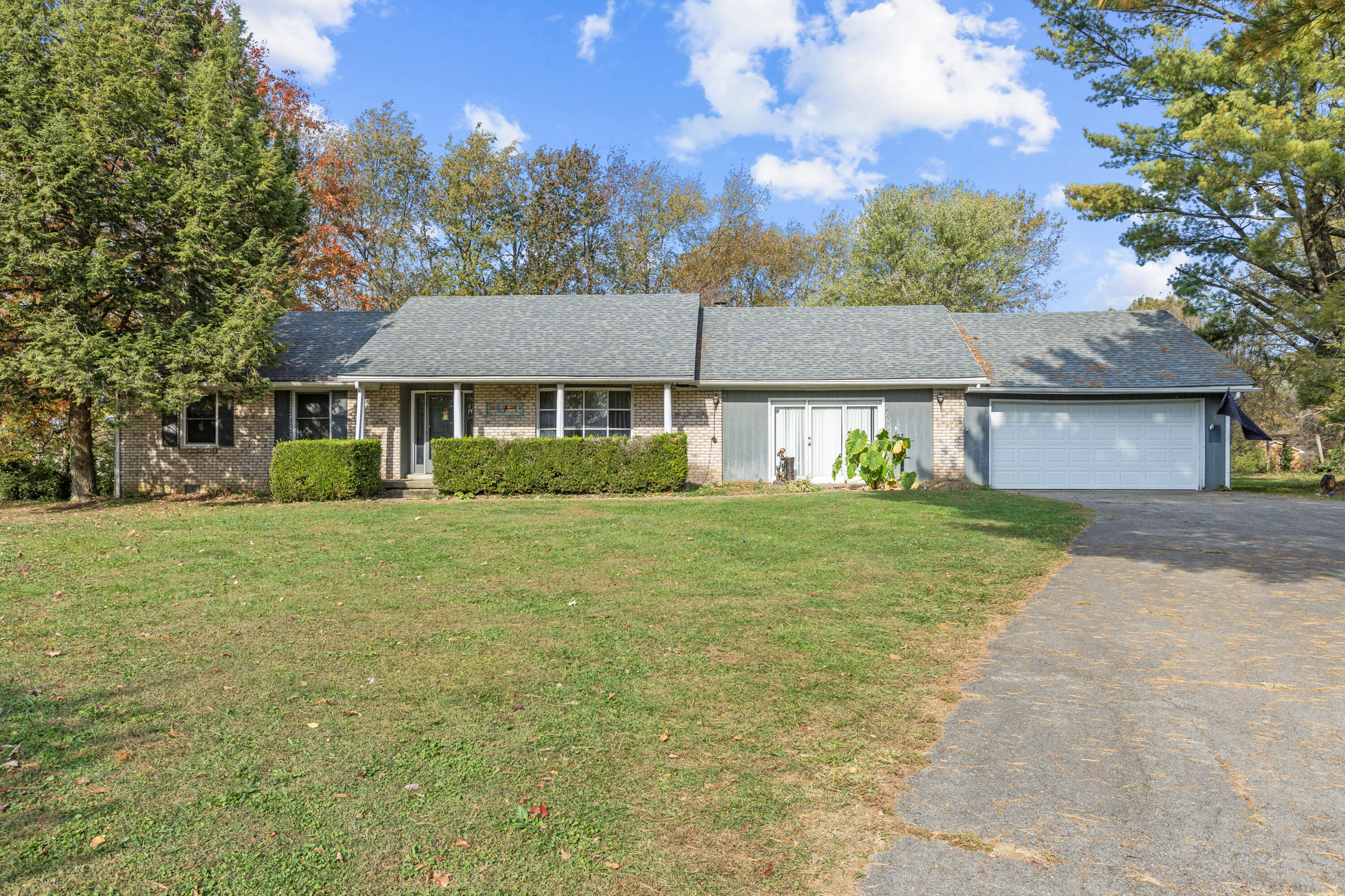 1260 McCroskey Drive