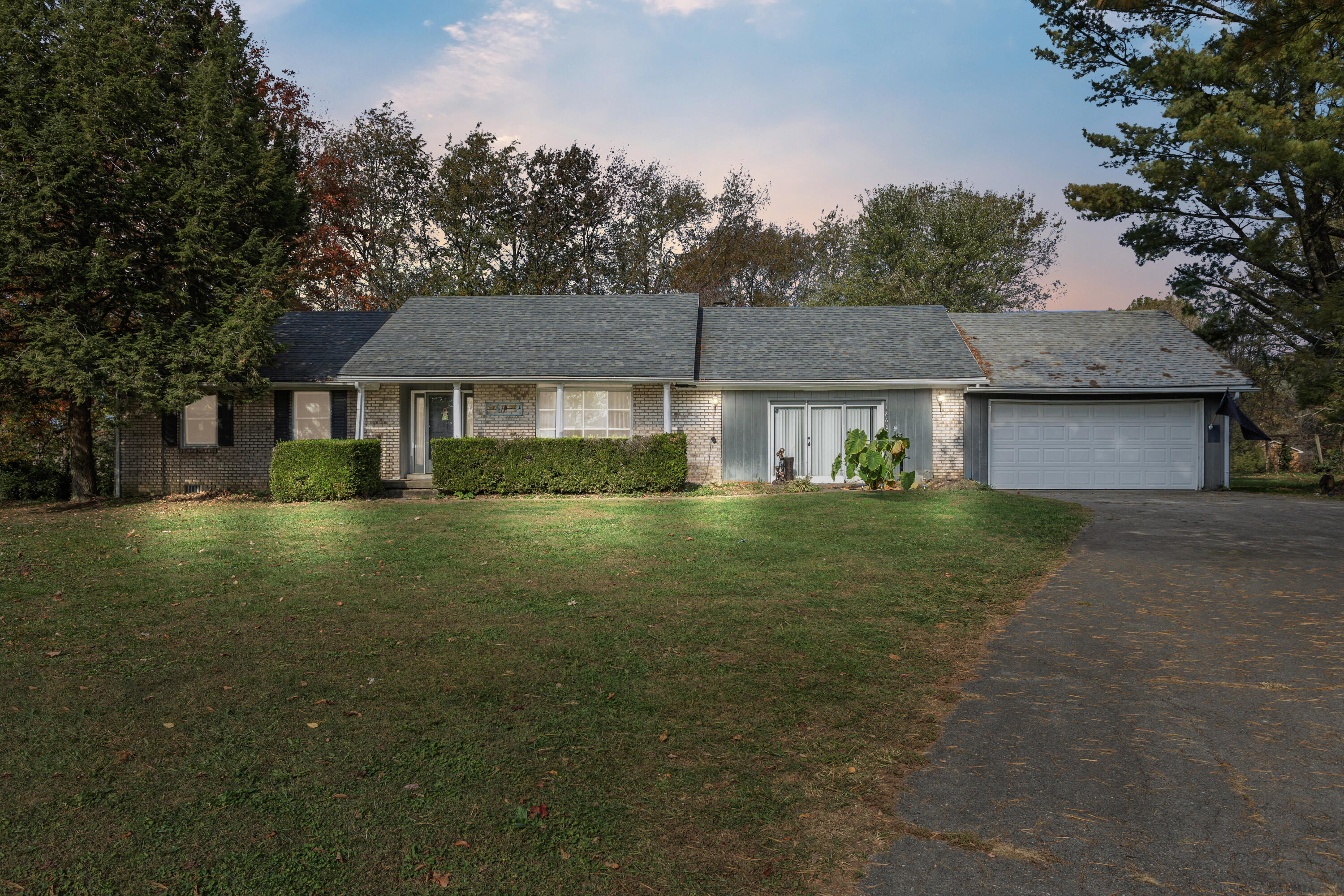 1260 McCroskey Drive