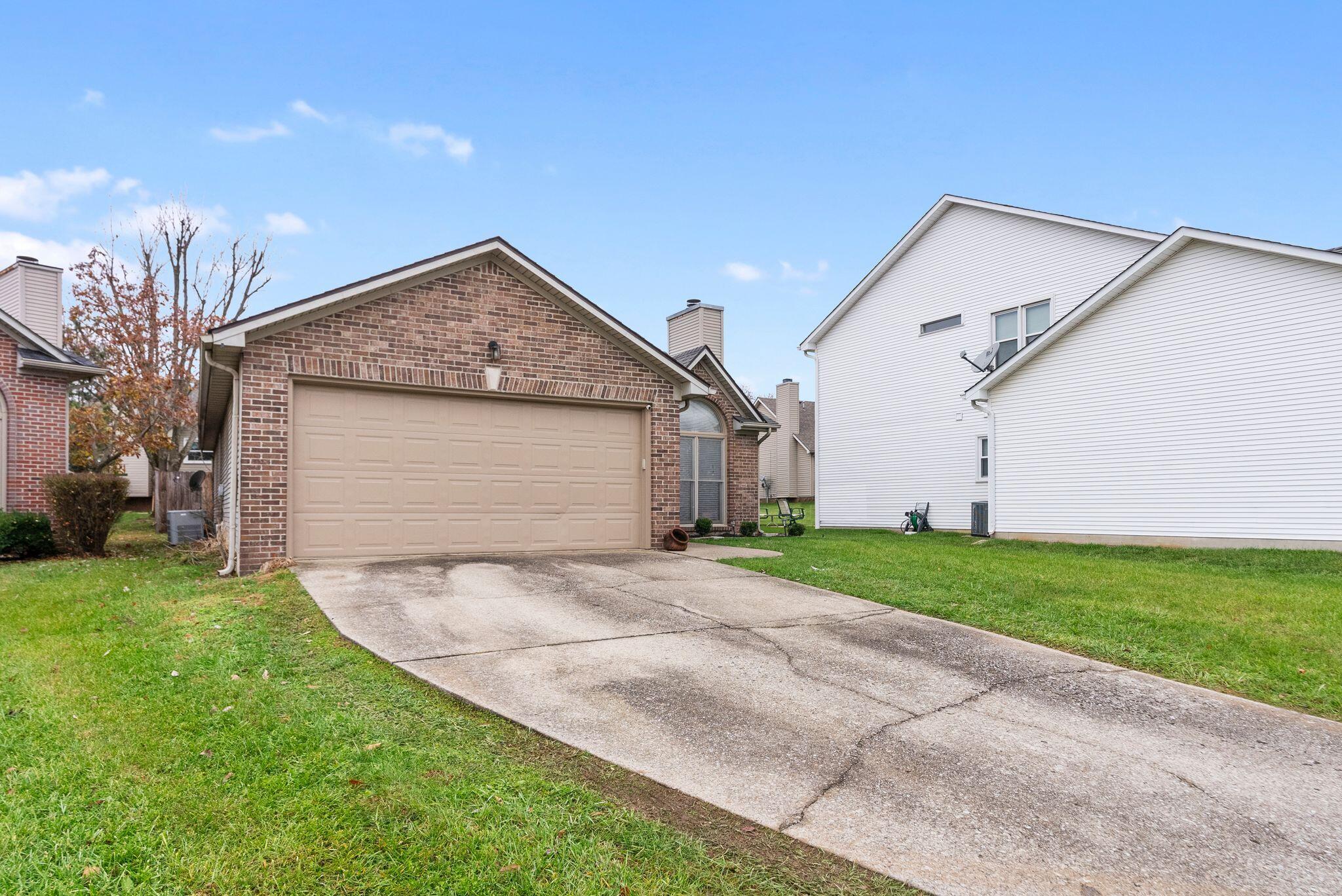 1117 Iron Lace Court