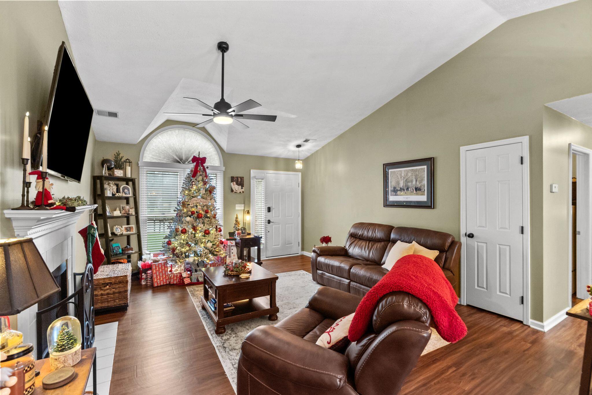 1117 Iron Lace Court