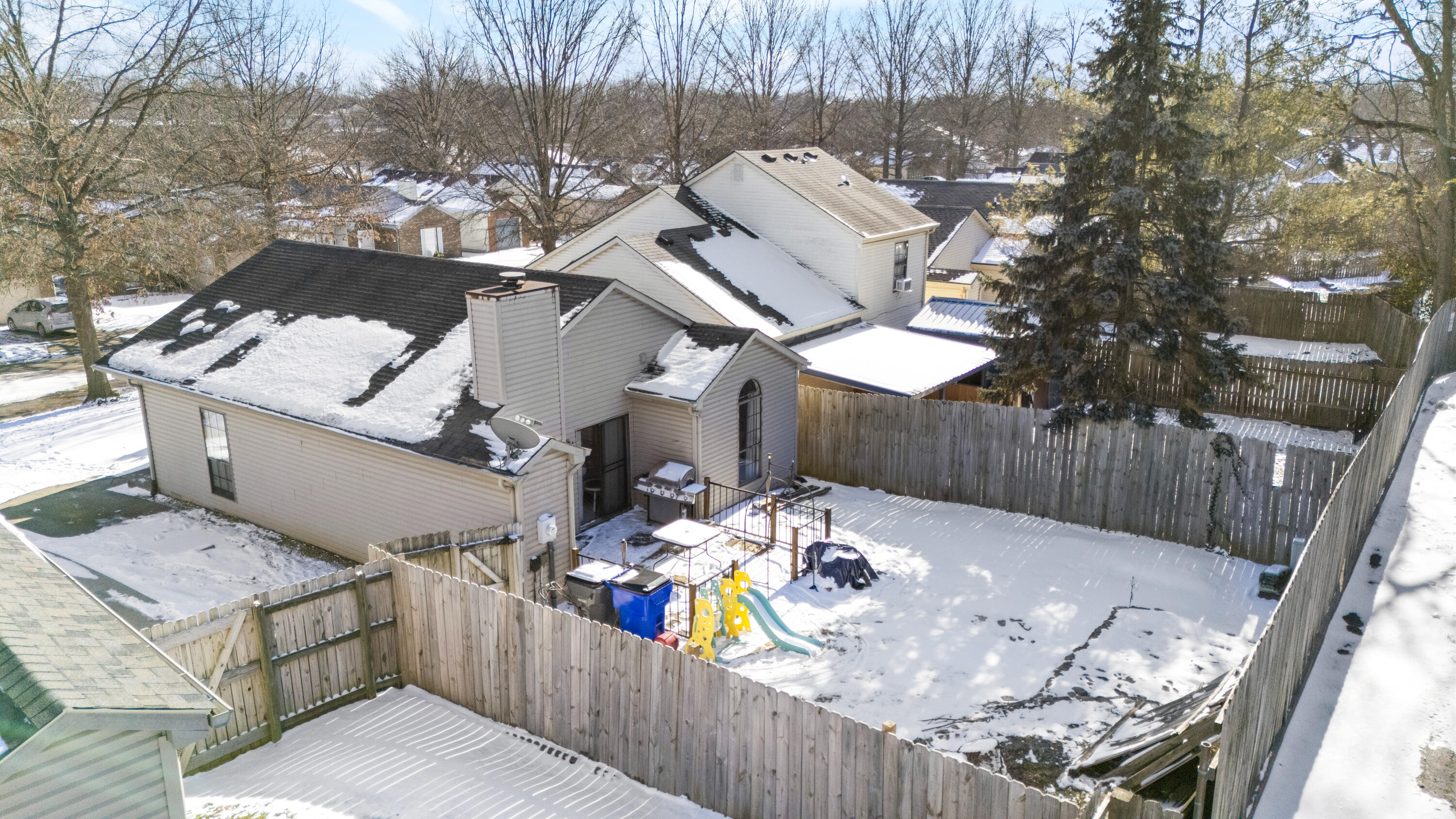 1371 The Kings Court Court