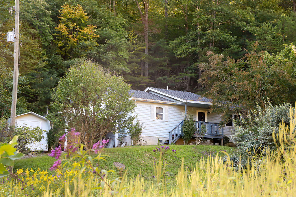 91 Holly Lane