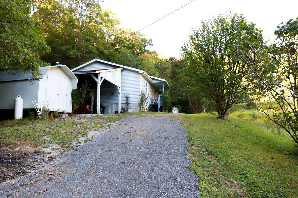 91 Holly Lane
