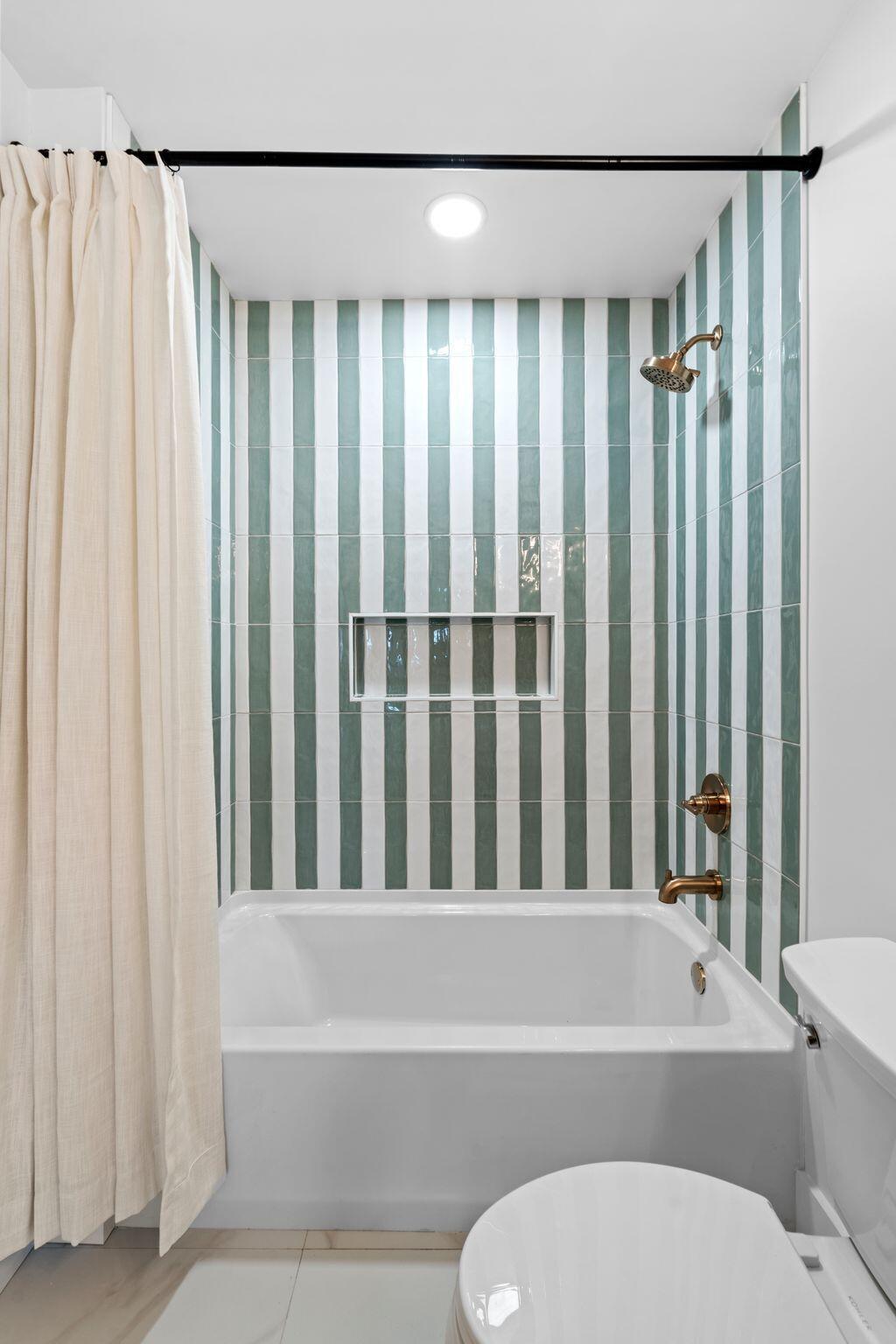 242 West Stephens Street