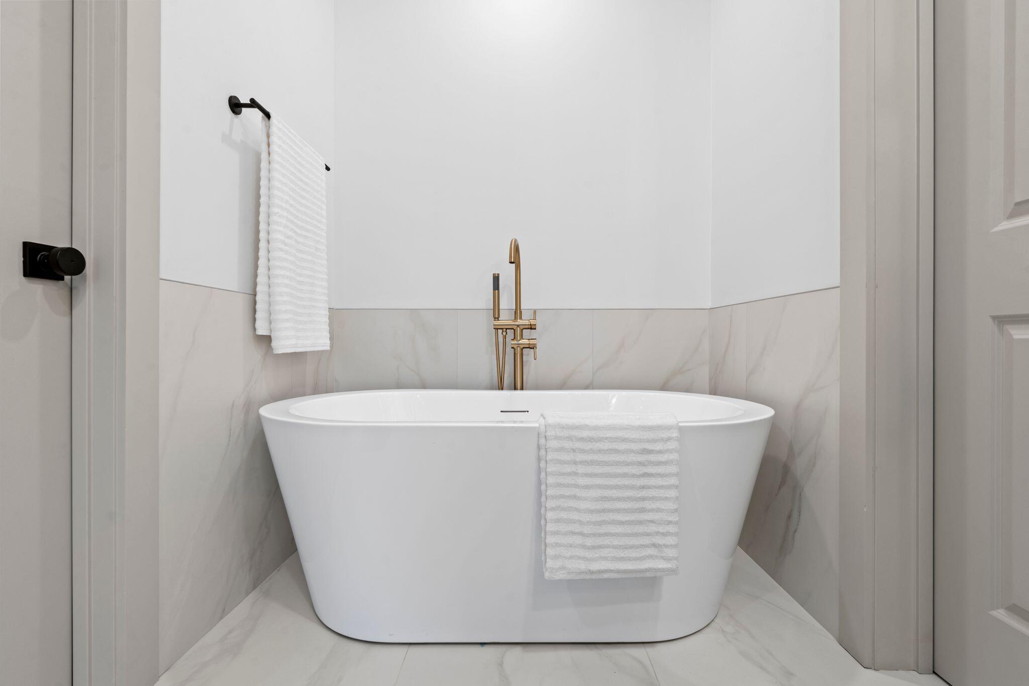 242 West Stephens Street