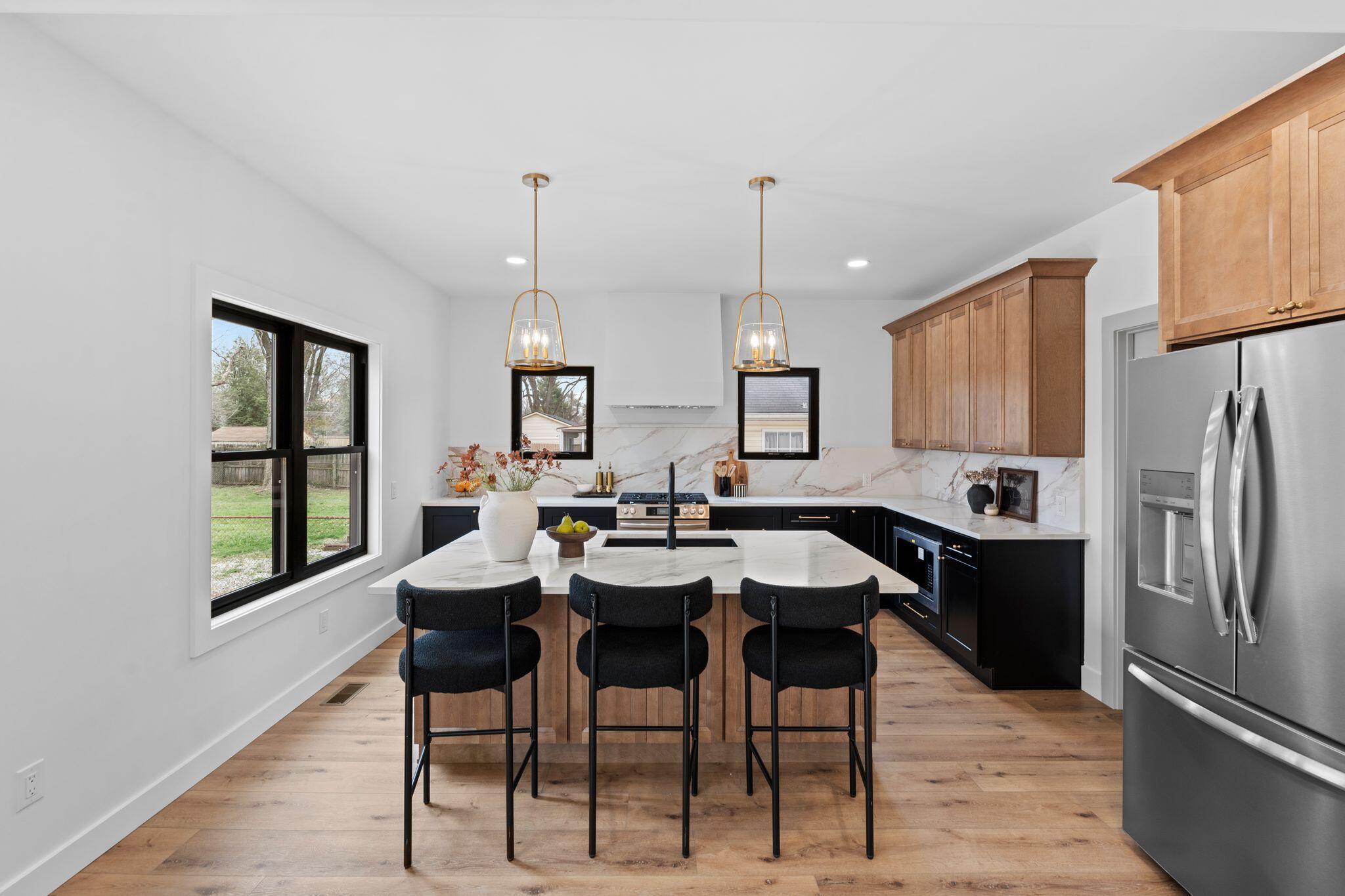 242 West Stephens Street