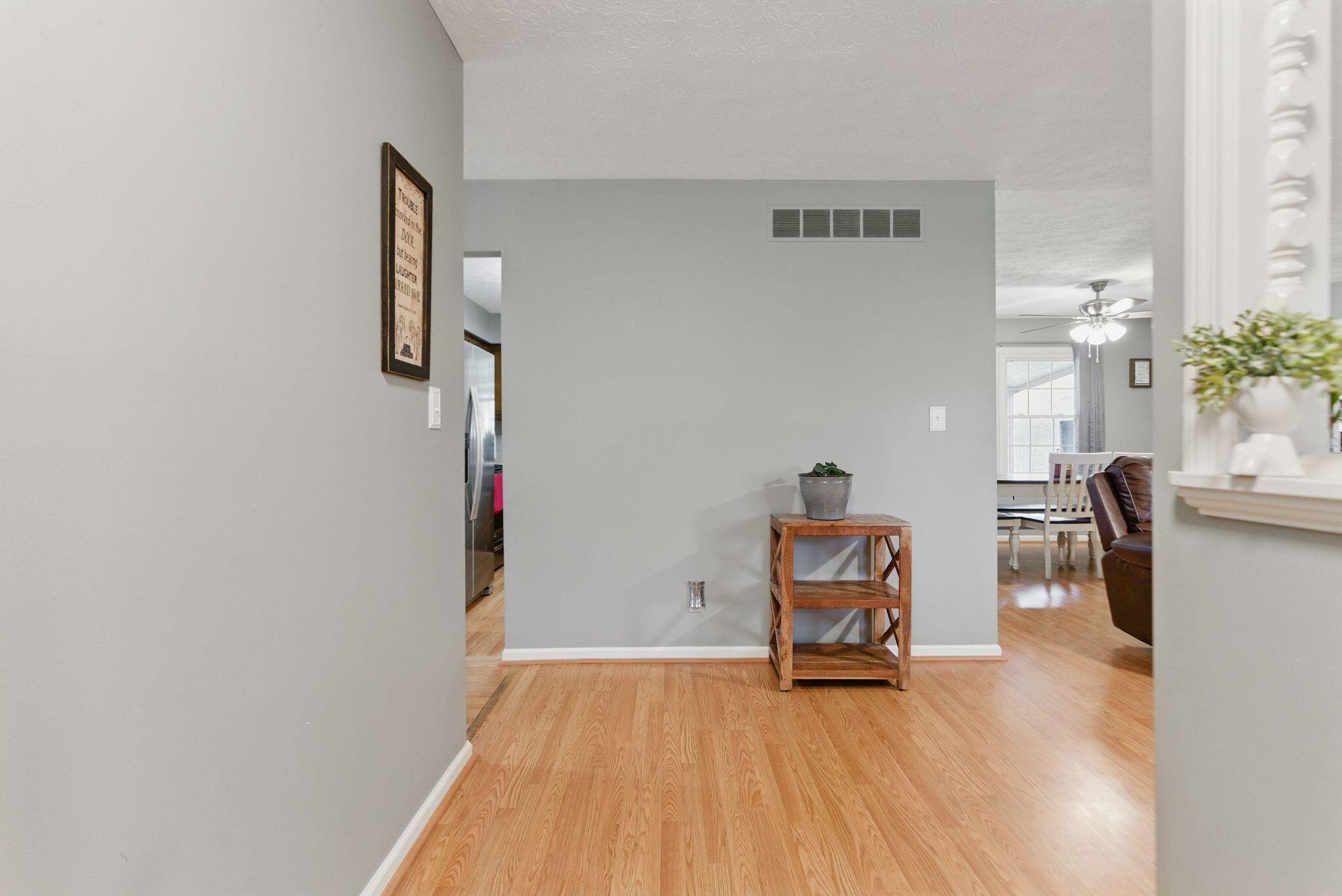 2294 Cardwell Ln Lane