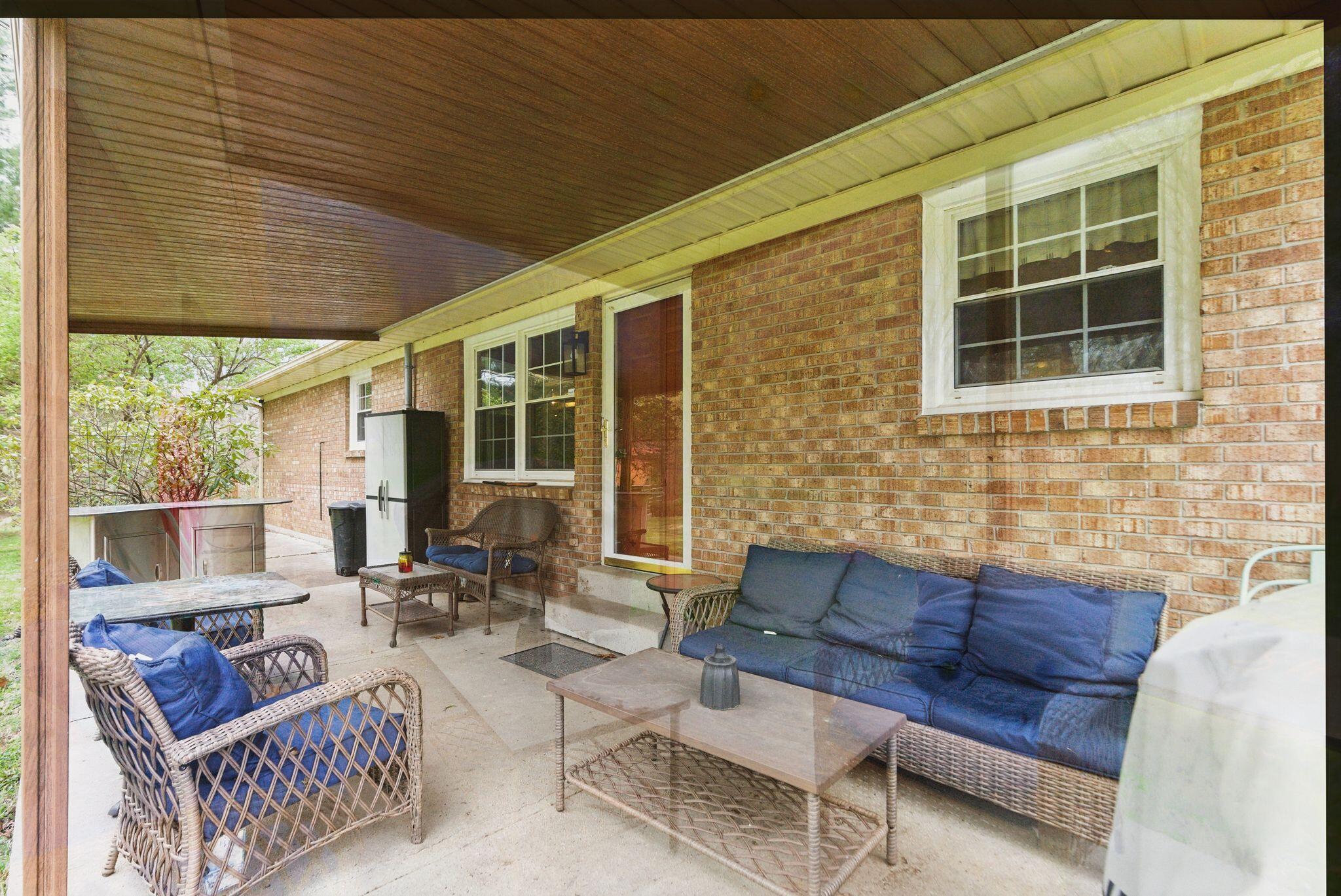 2294 Cardwell Ln Lane