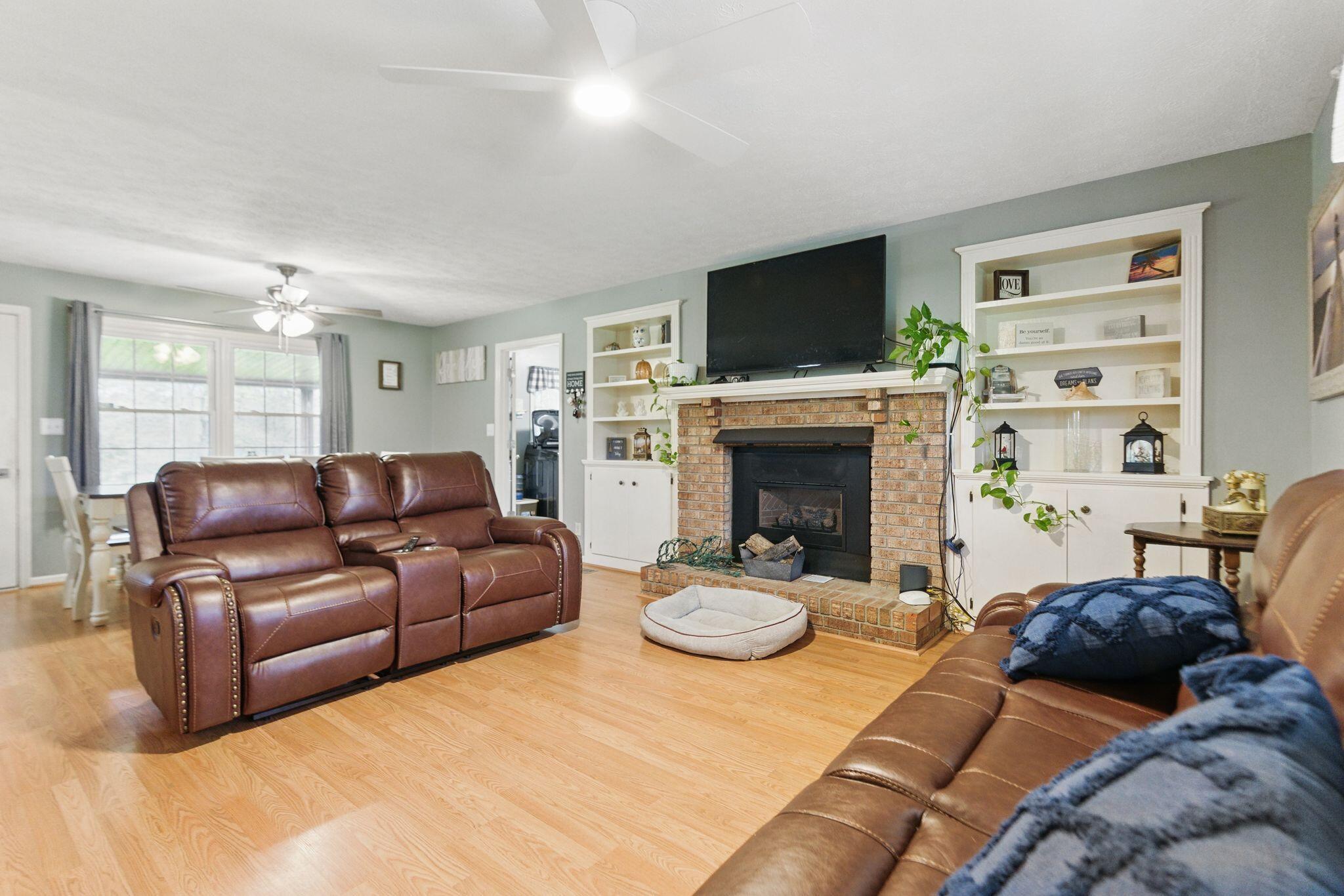 2294 Cardwell Ln Lane