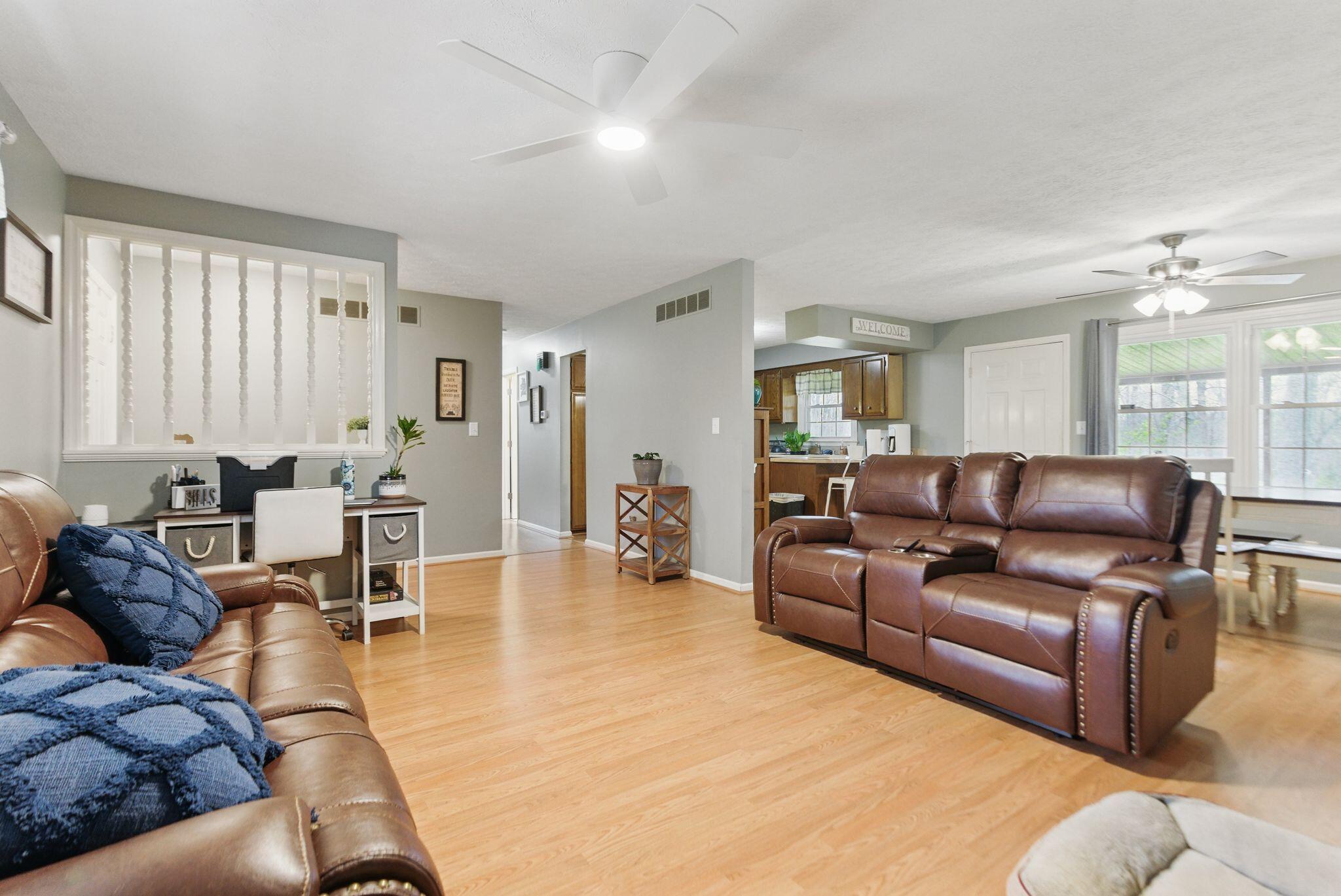 2294 Cardwell Ln Lane