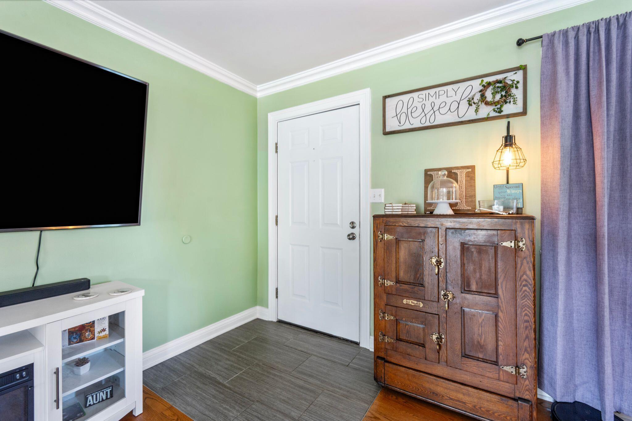 142 Edgewood Drive