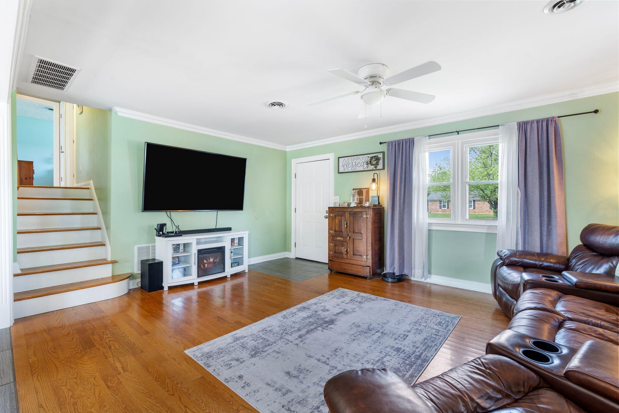 142 Edgewood Drive