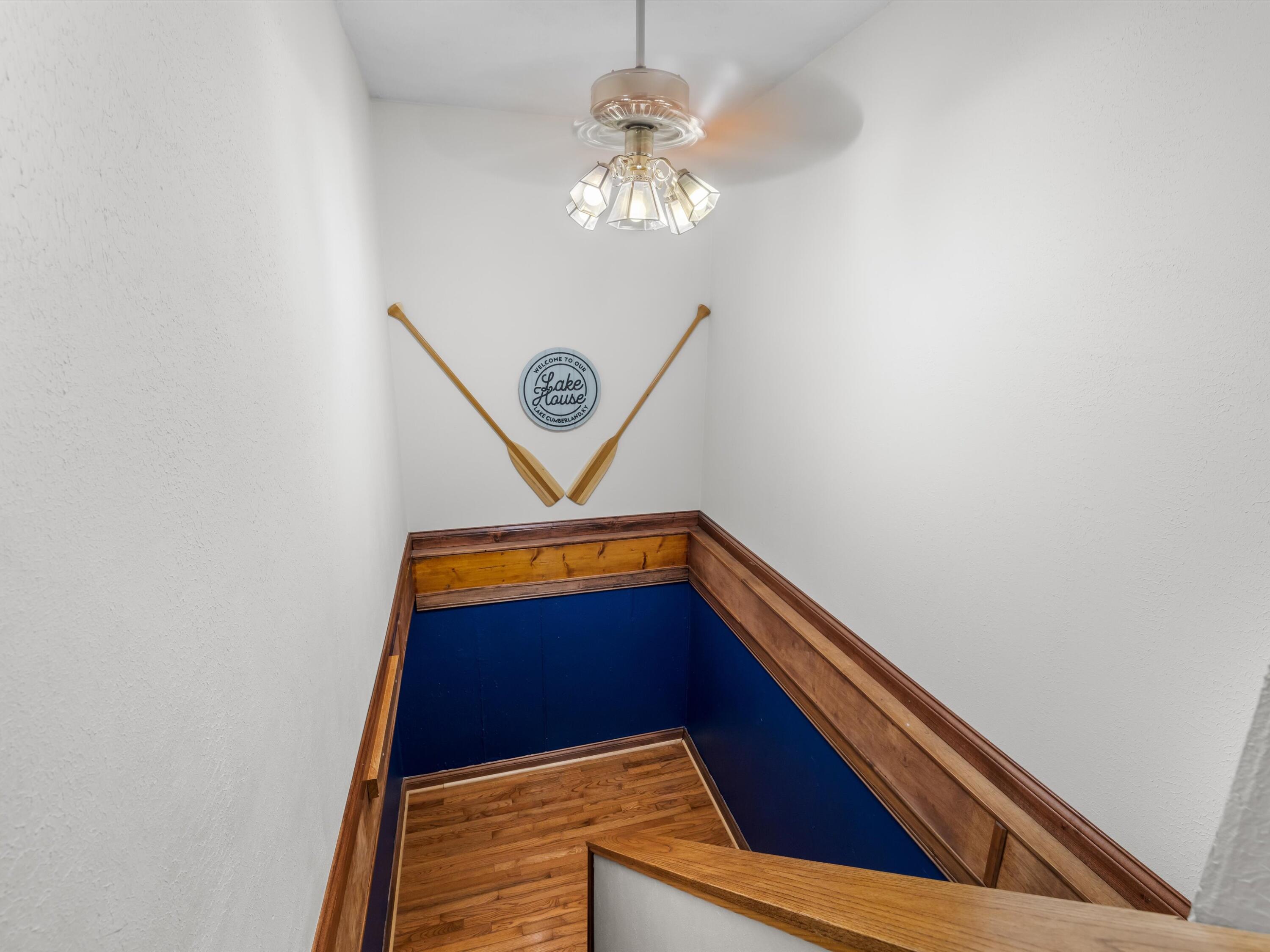 389 Lakeview Drive