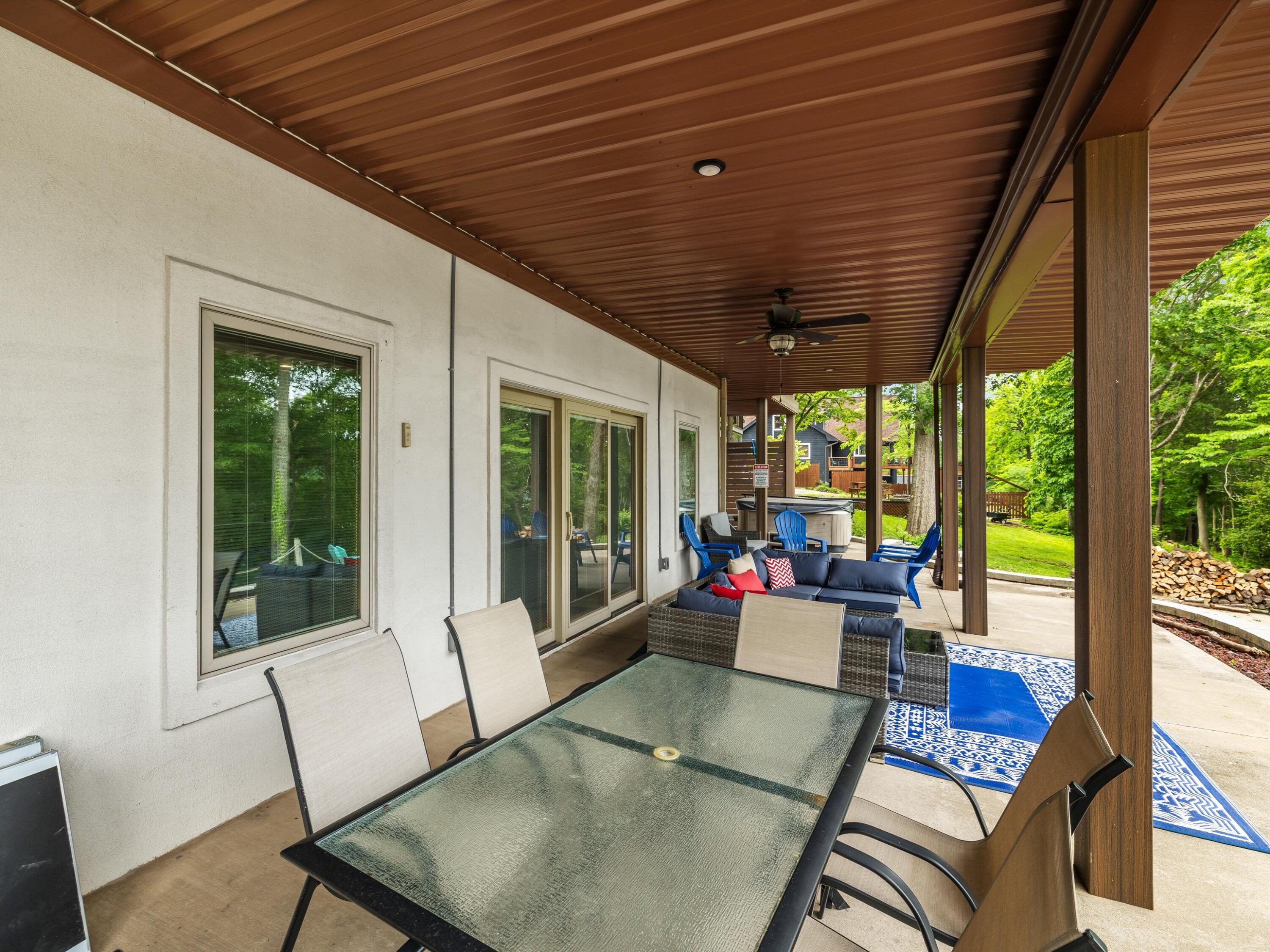 389 Lakeview Drive
