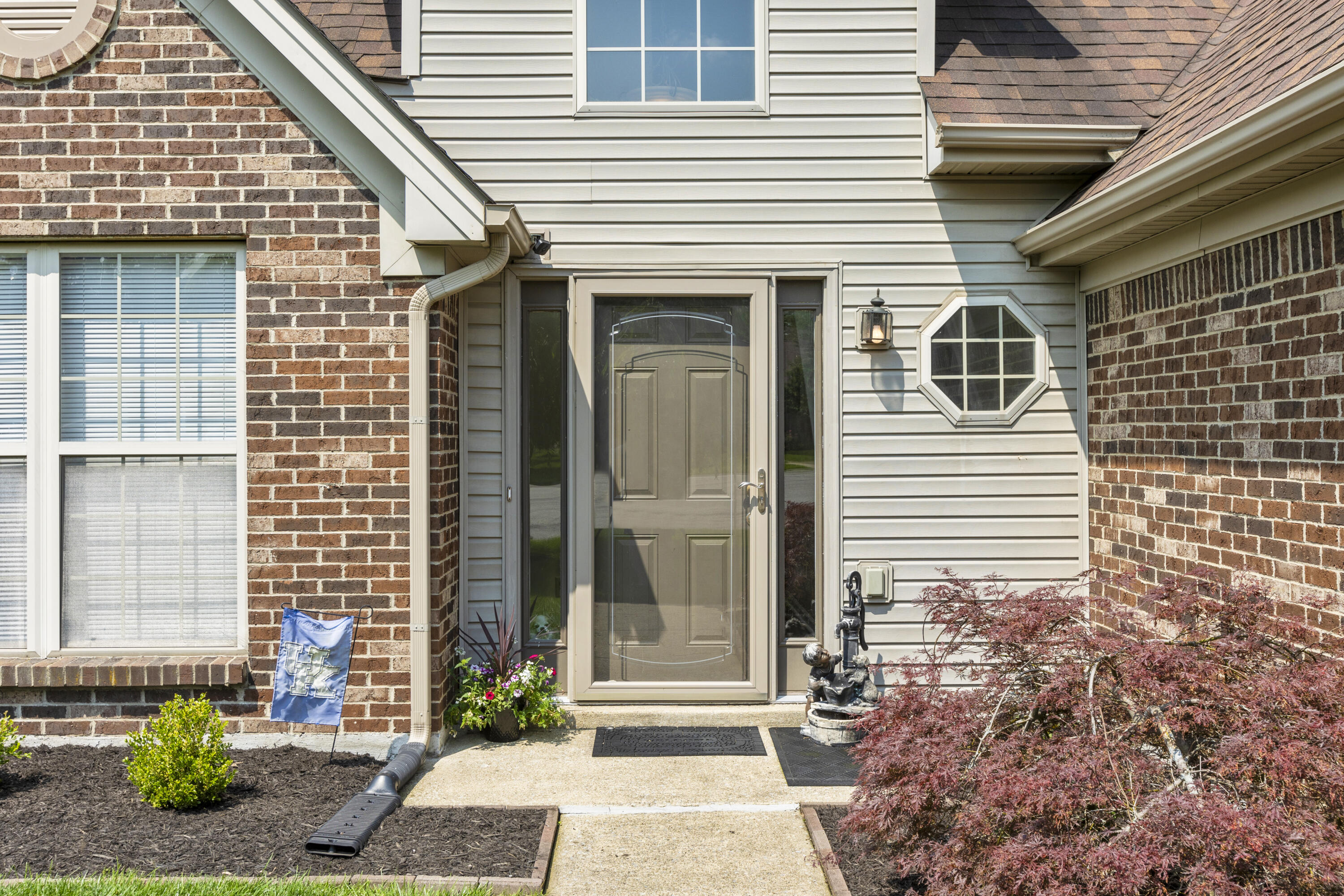 102 Dickinson Court