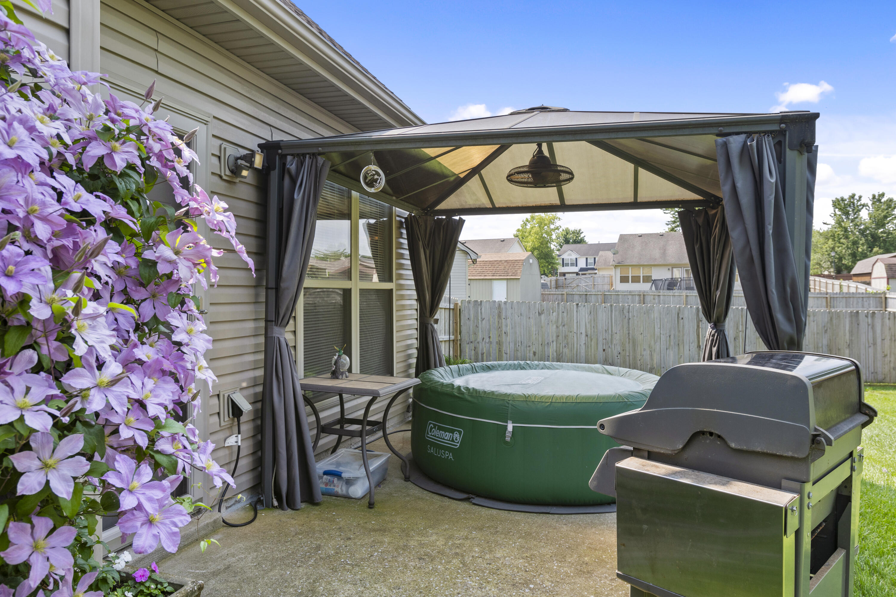 102 Dickinson Court