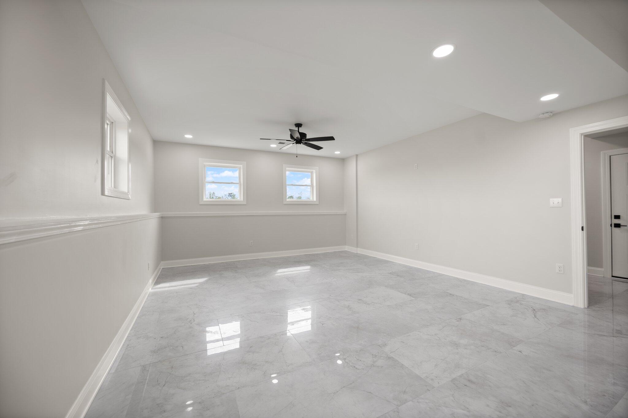 14 Hallies Way