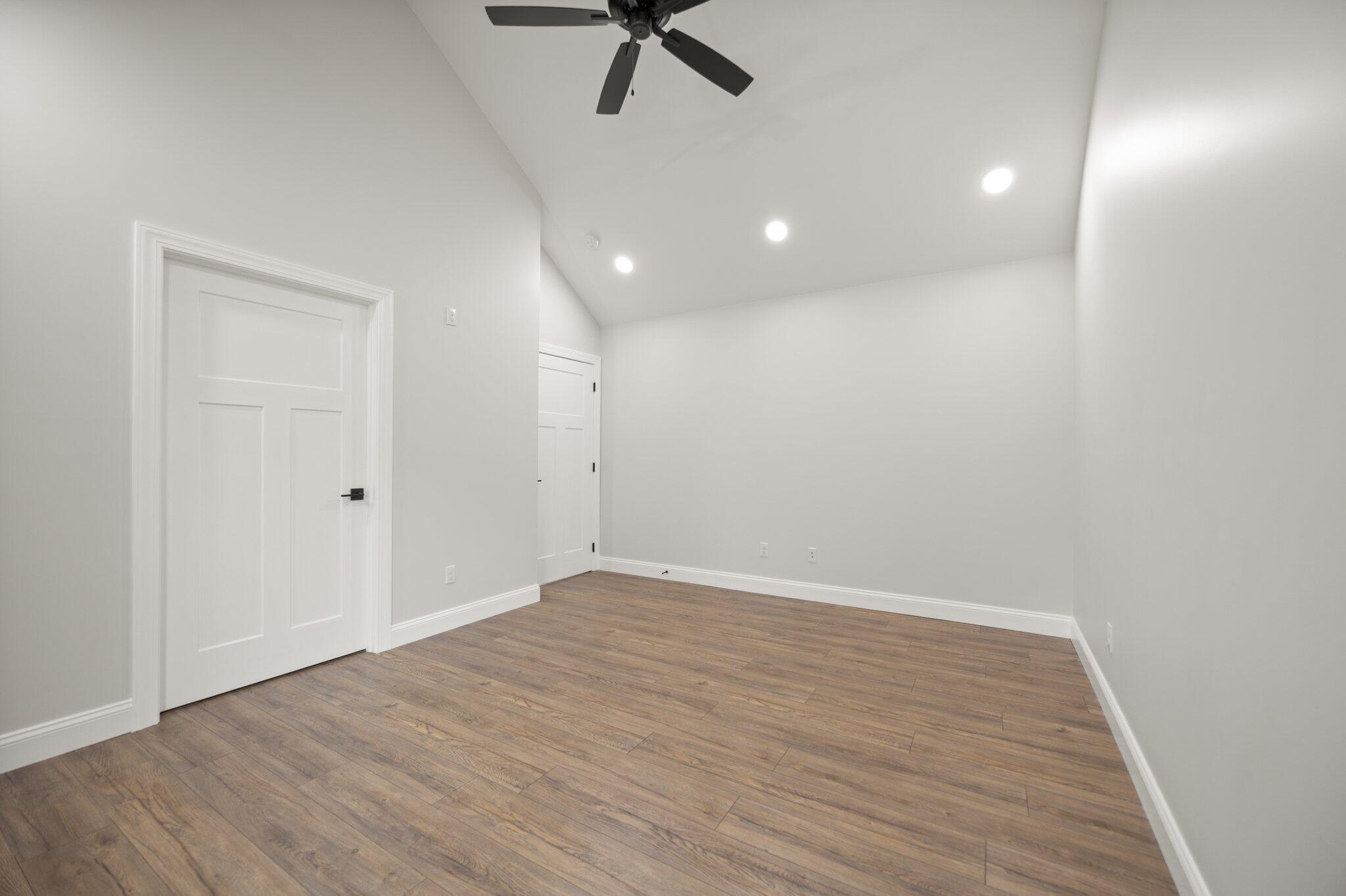 14 Hallies Way