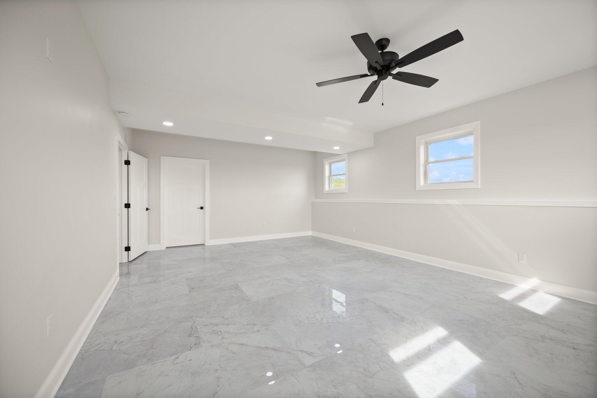 14 Hallies Way
