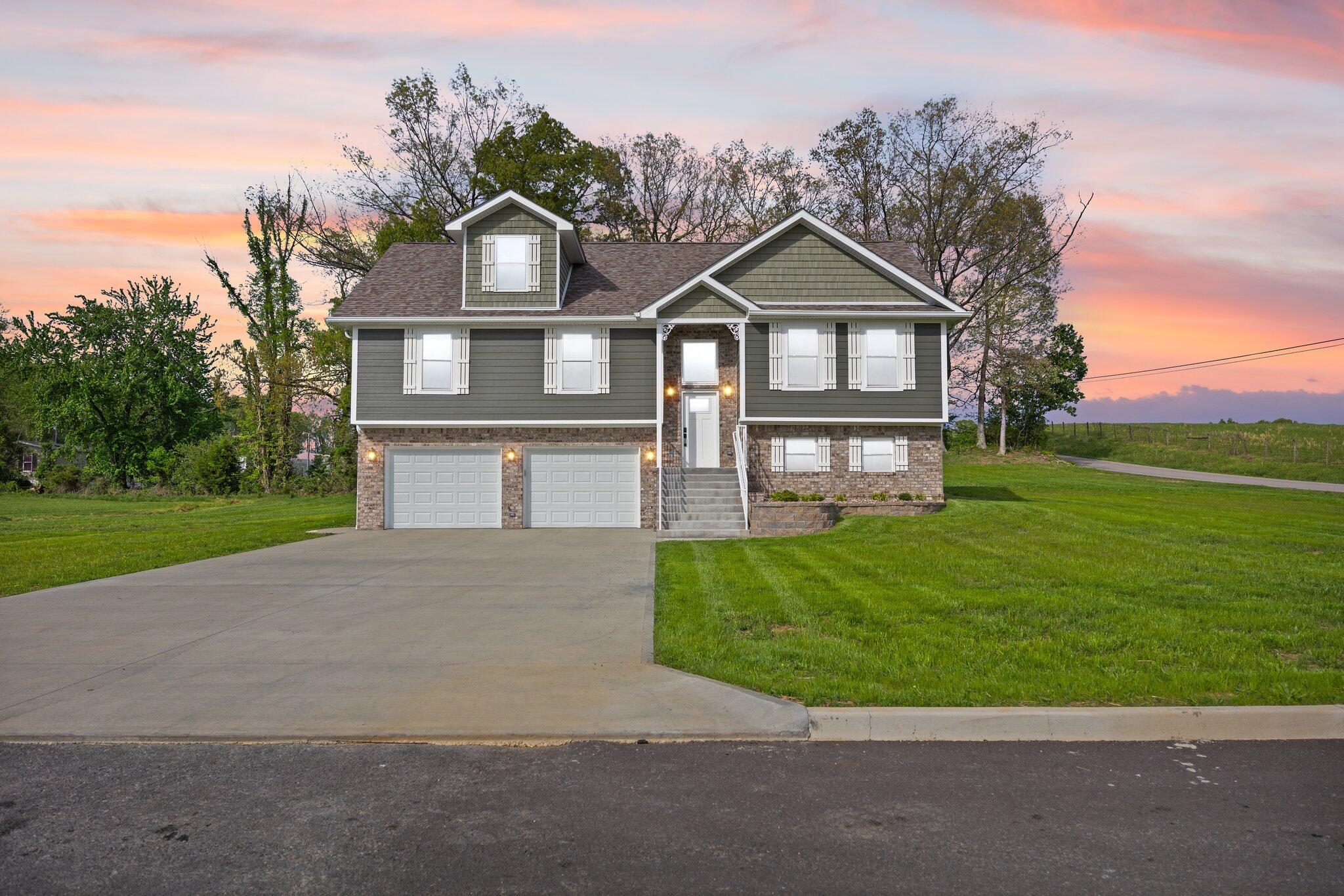 14 Hallies Way