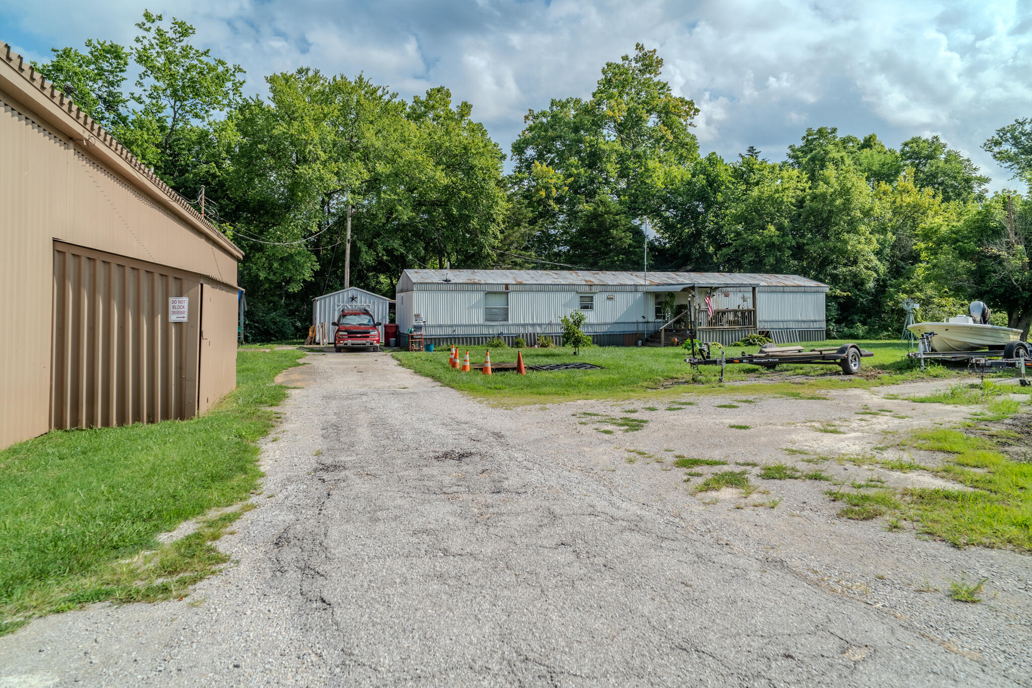 3464 Louisville Road