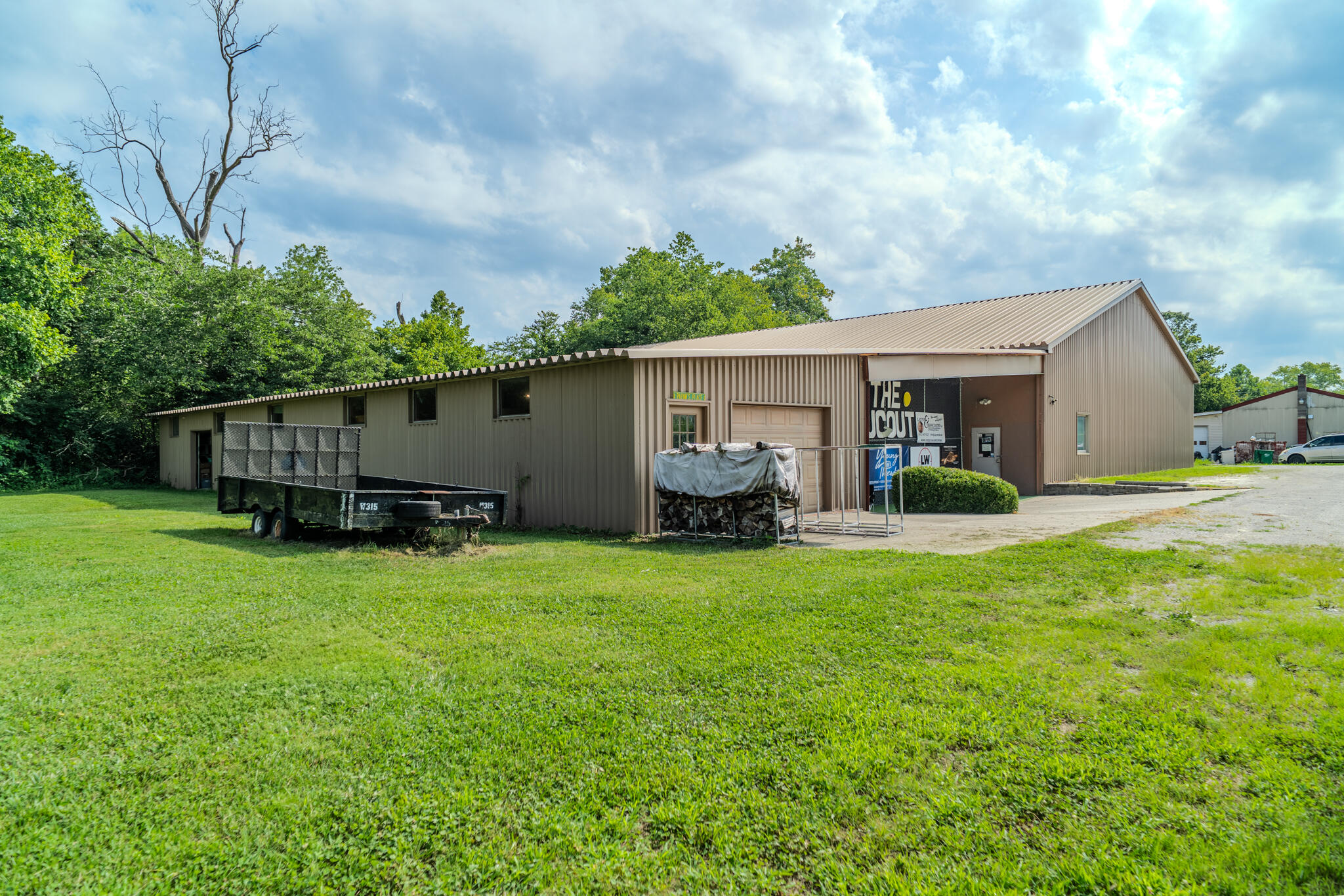 3464 Louisville Road