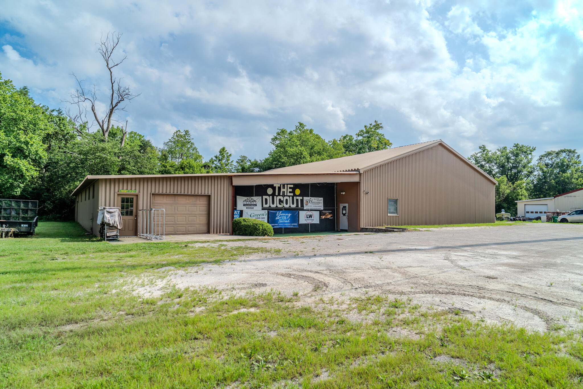 3464 Louisville Road