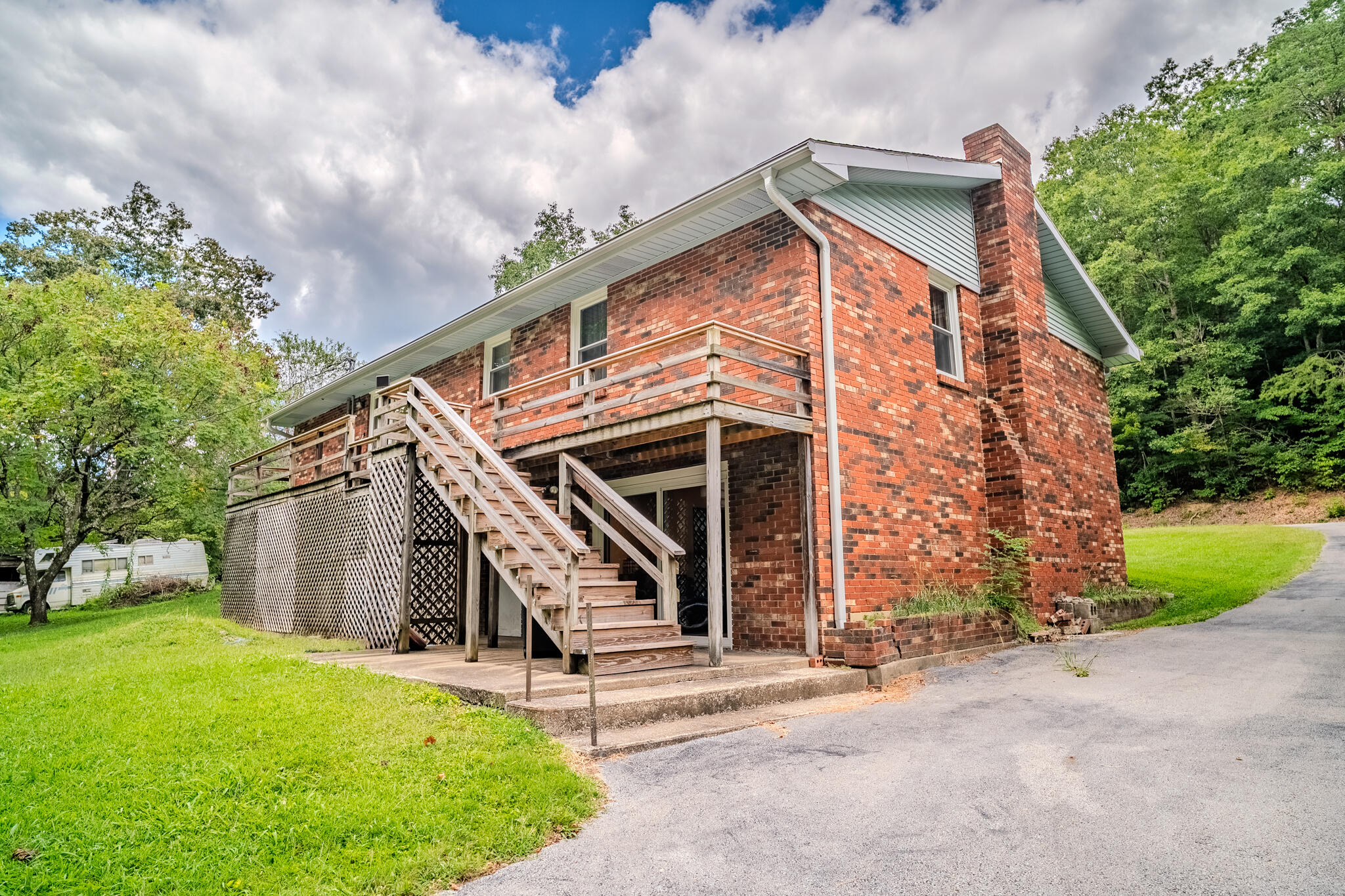 211 Tolan Branch Road