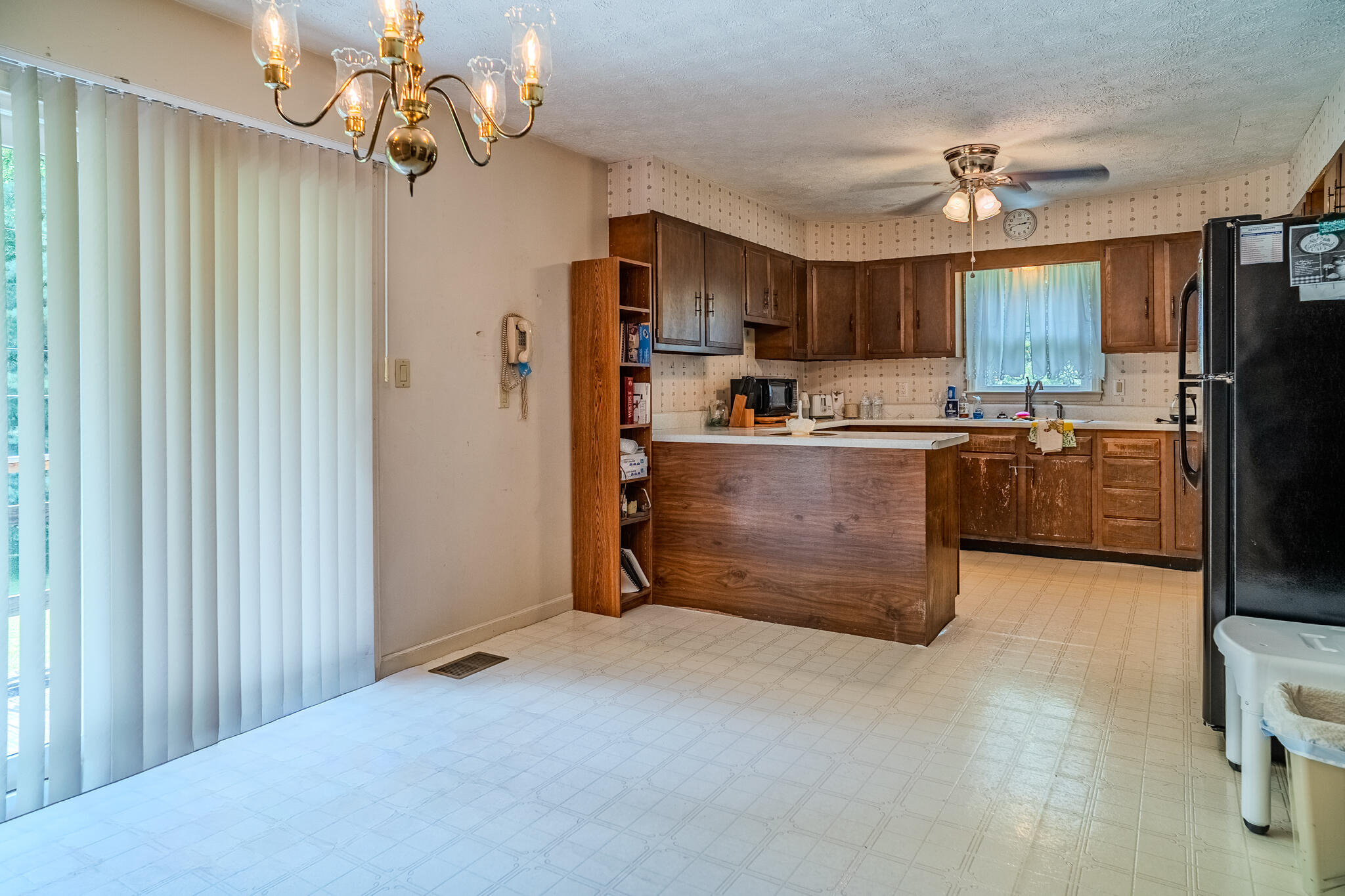 211 Tolan Branch Road