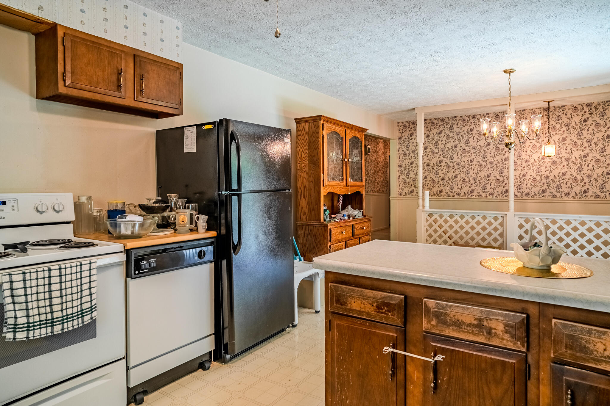 211 Tolan Branch Road