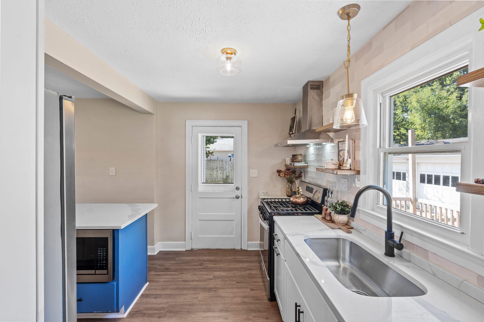 1339 Lexington Road