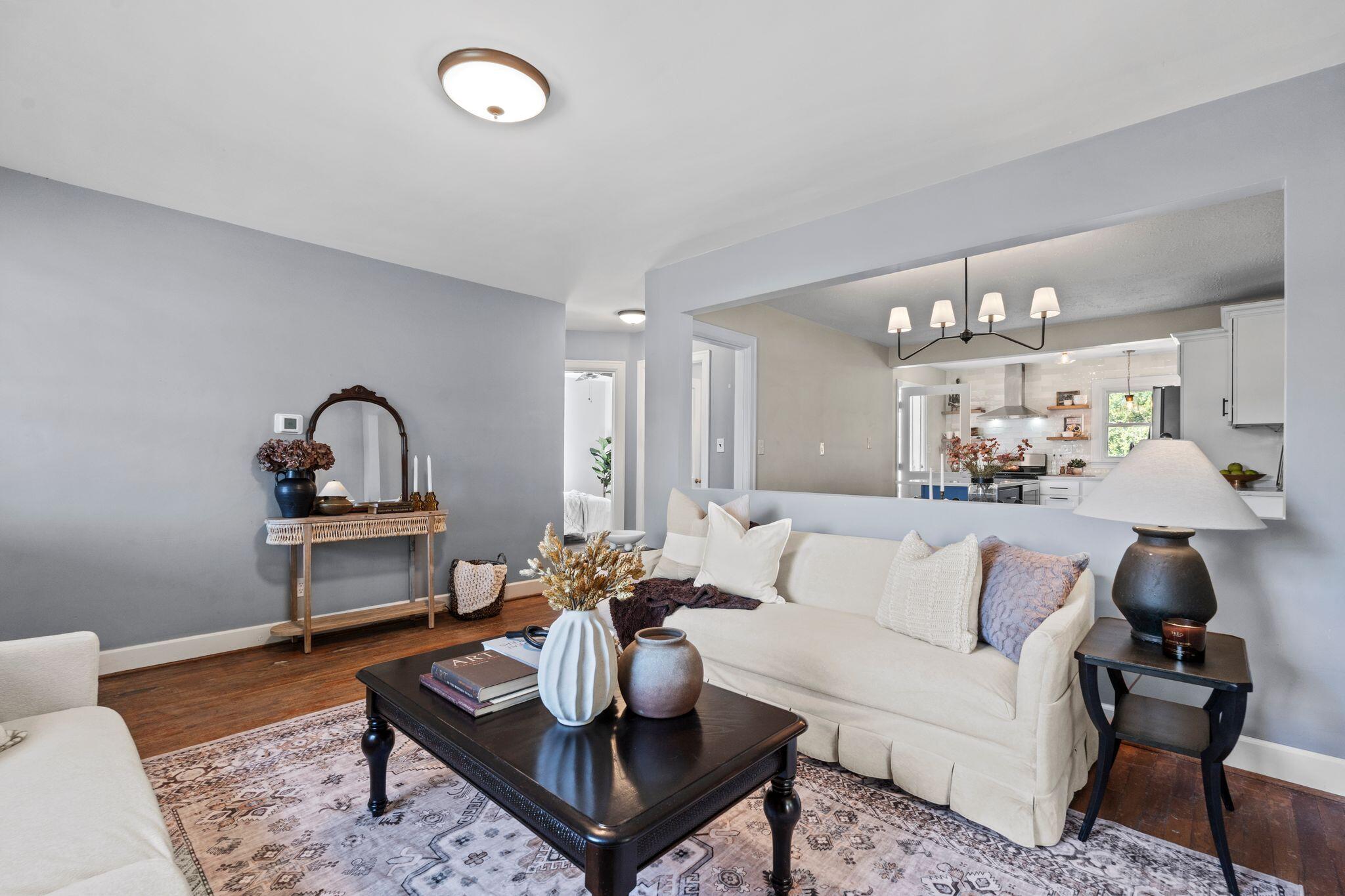 1339 Lexington Road