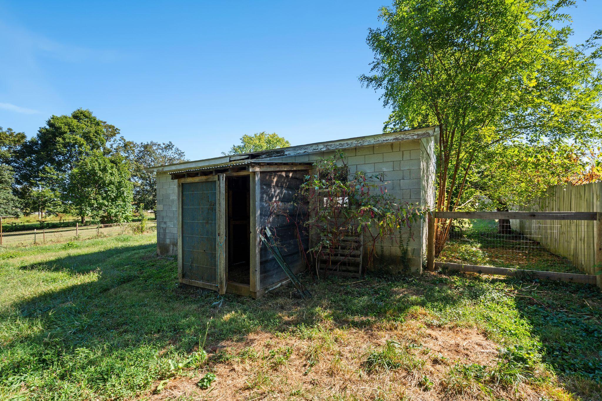 1339 Lexington Road