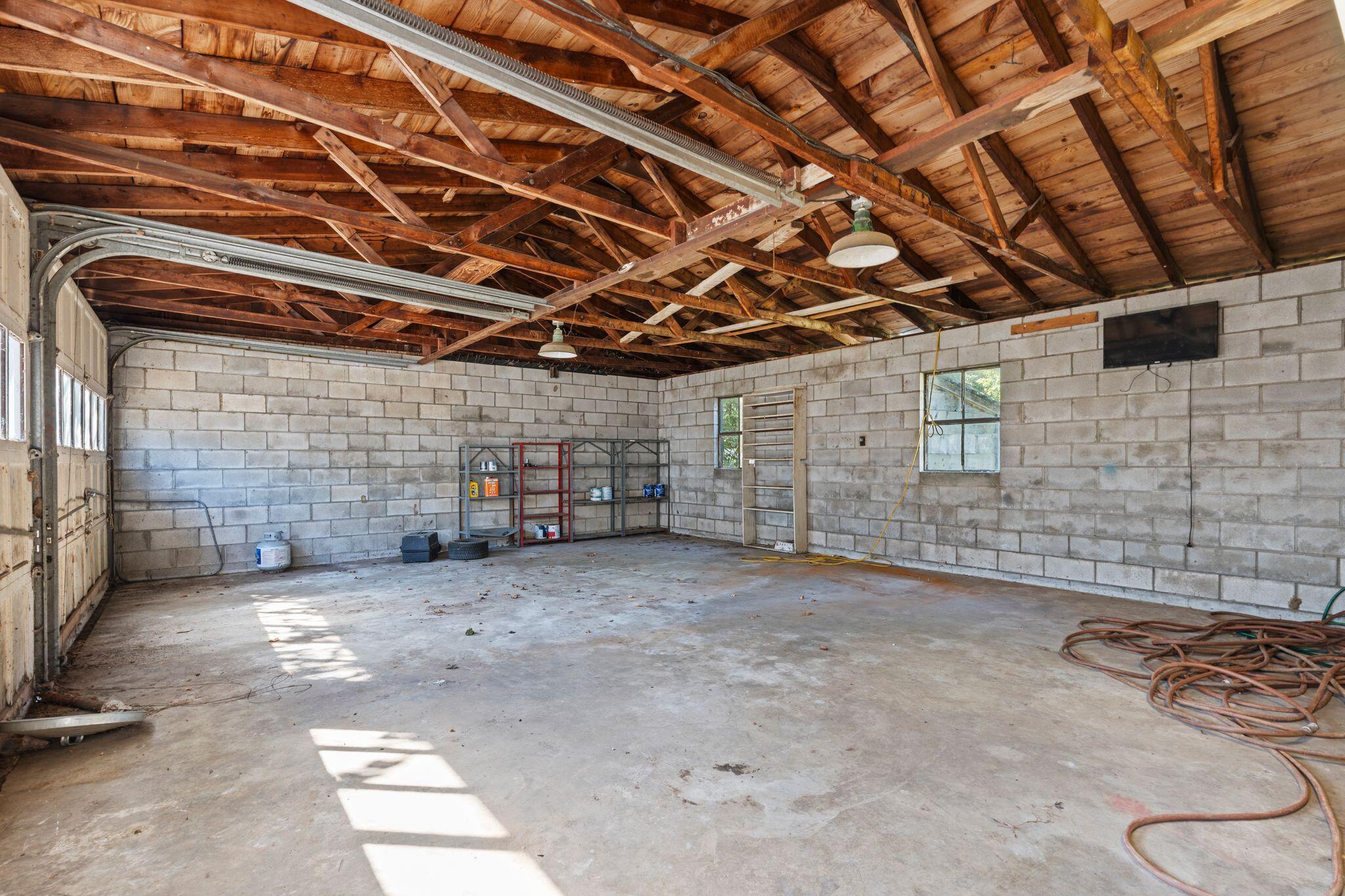 1339 Lexington Road