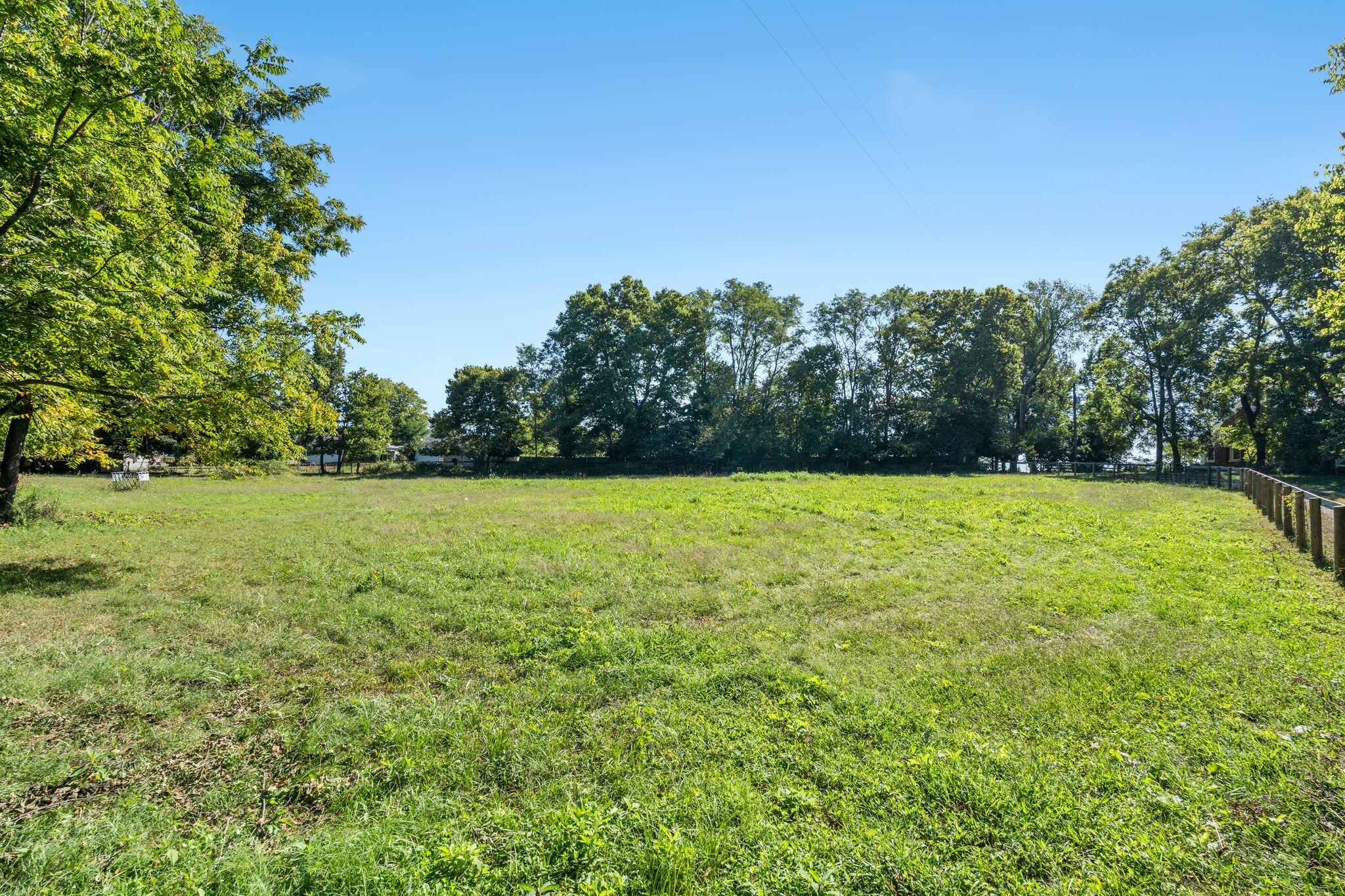 1339 Lexington Road