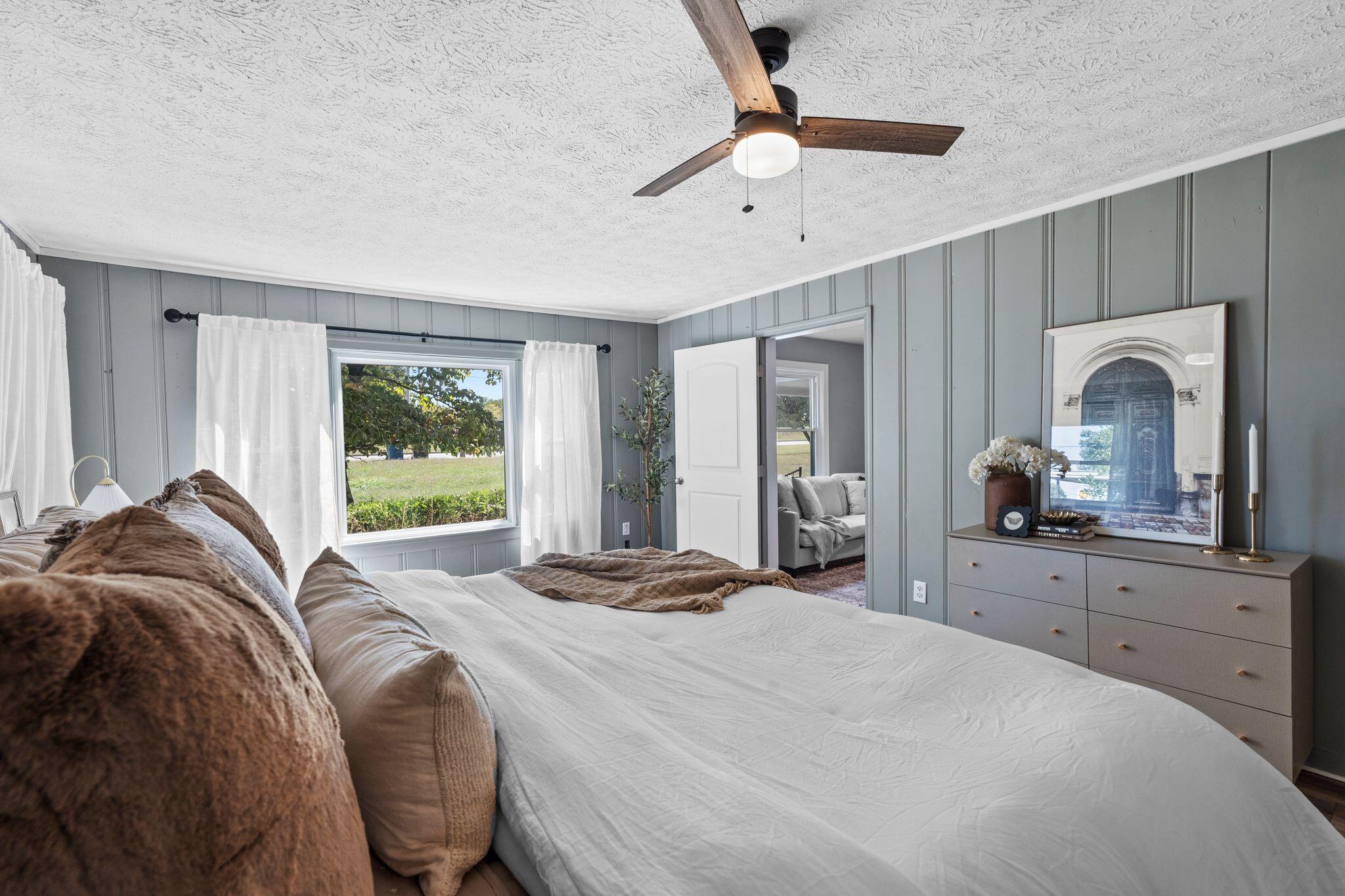 1339 Lexington Road
