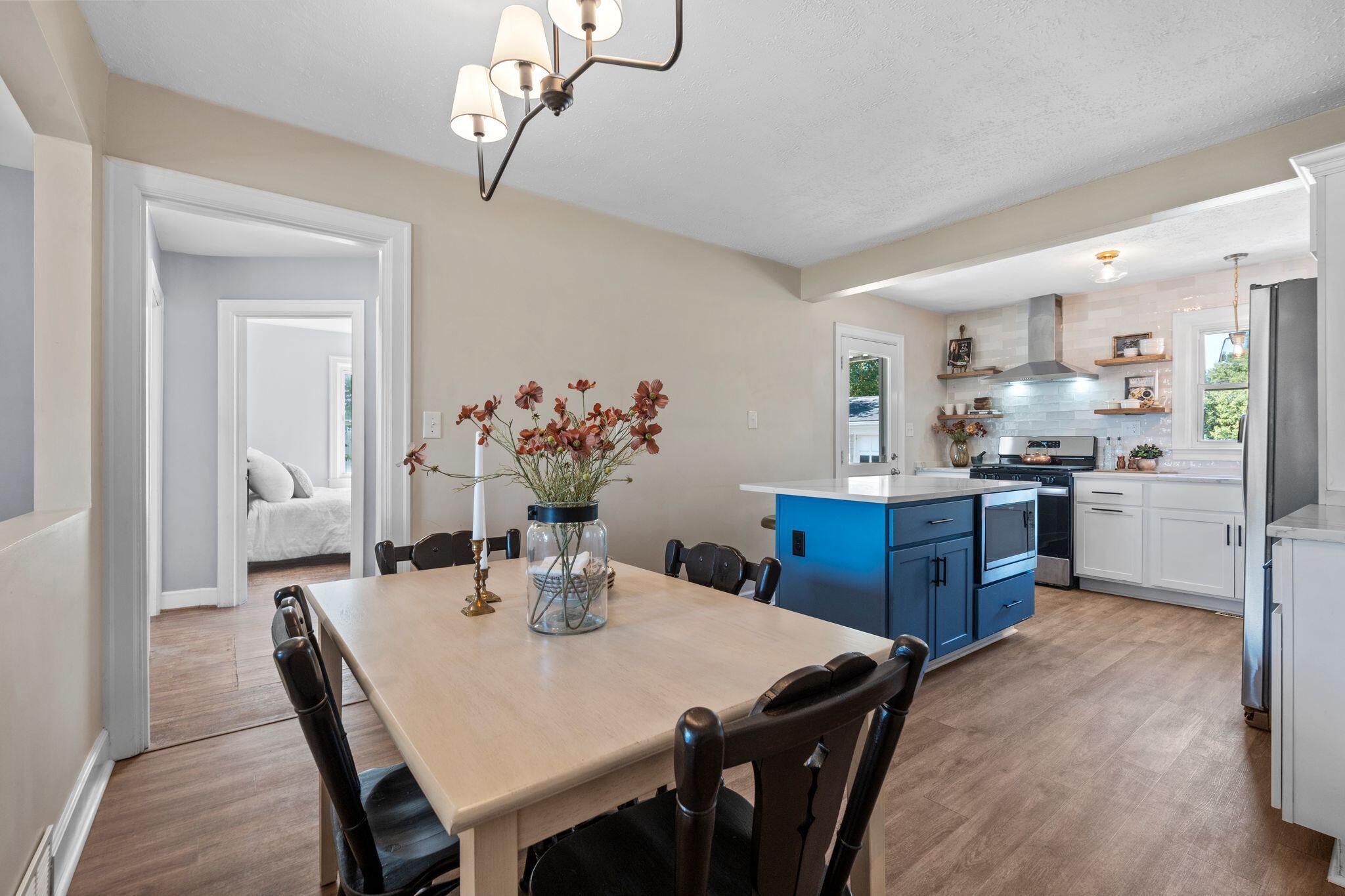 1339 Lexington Road