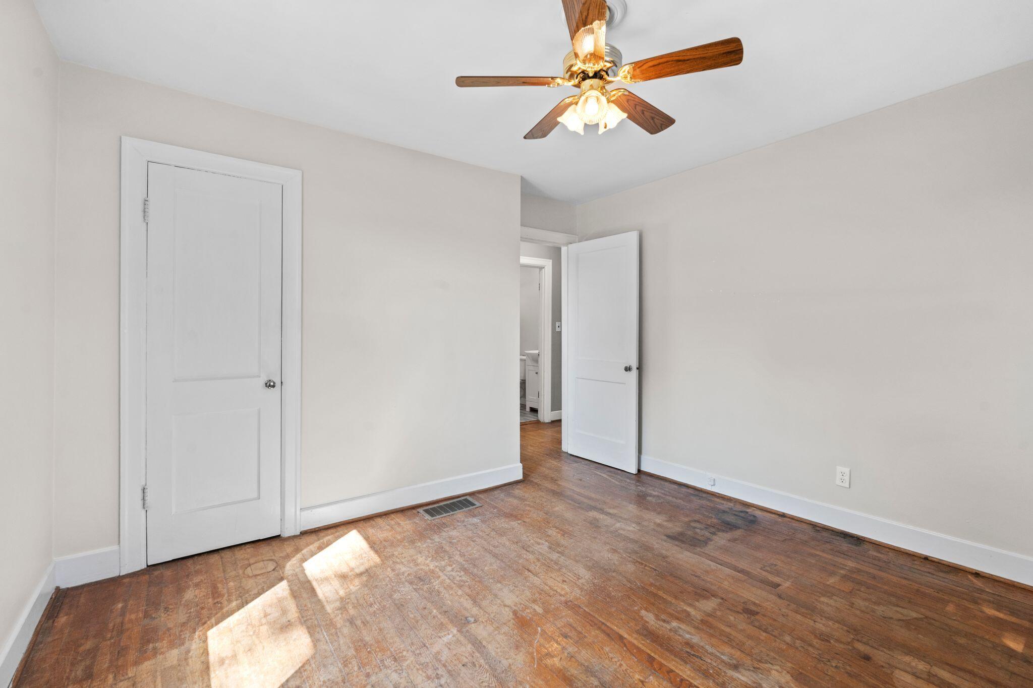 1339 Lexington Road