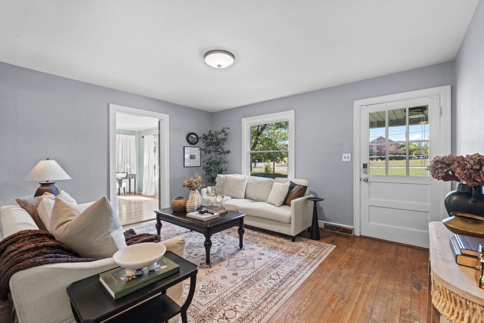 1339 Lexington Road