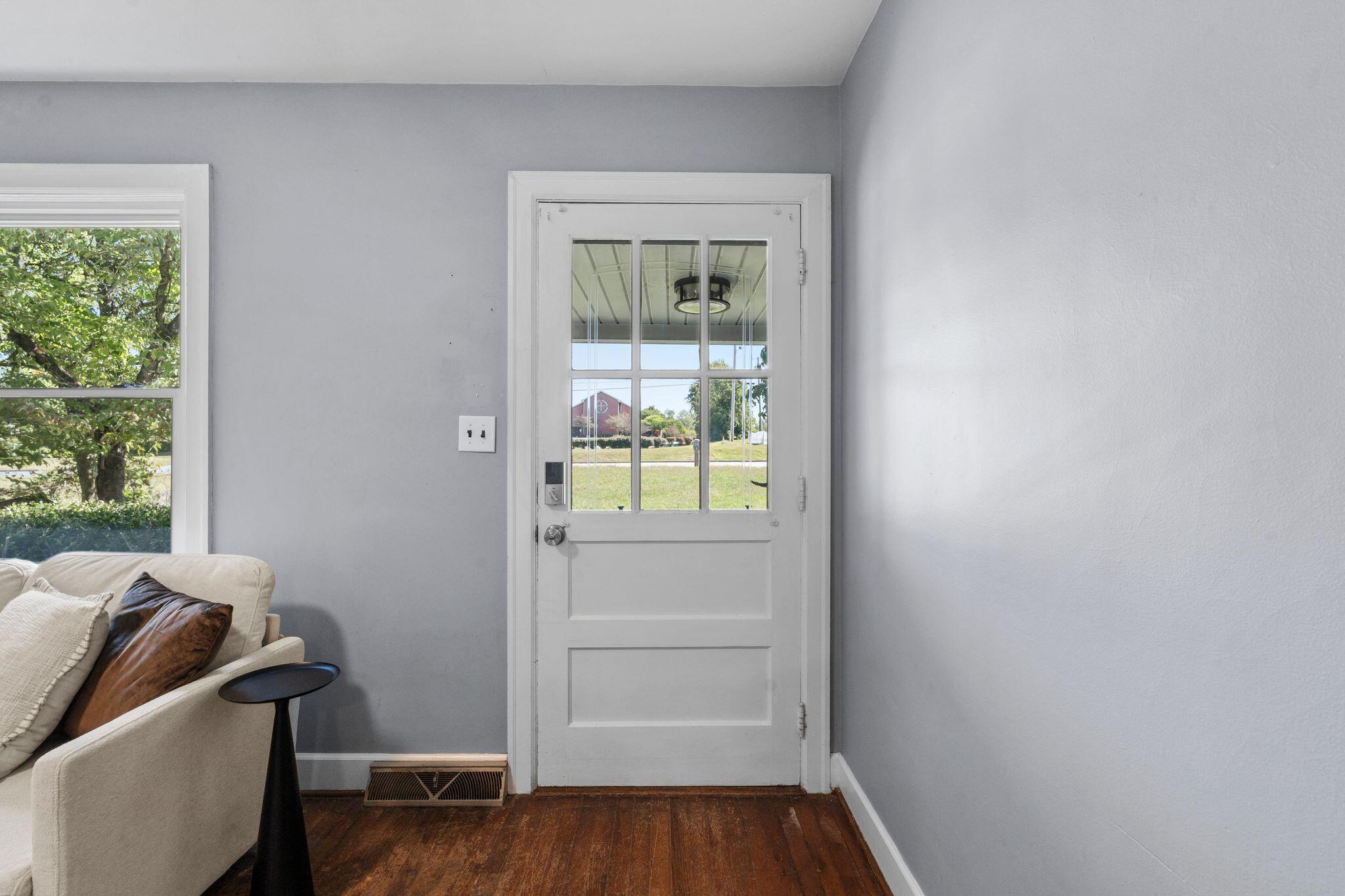 1339 Lexington Road
