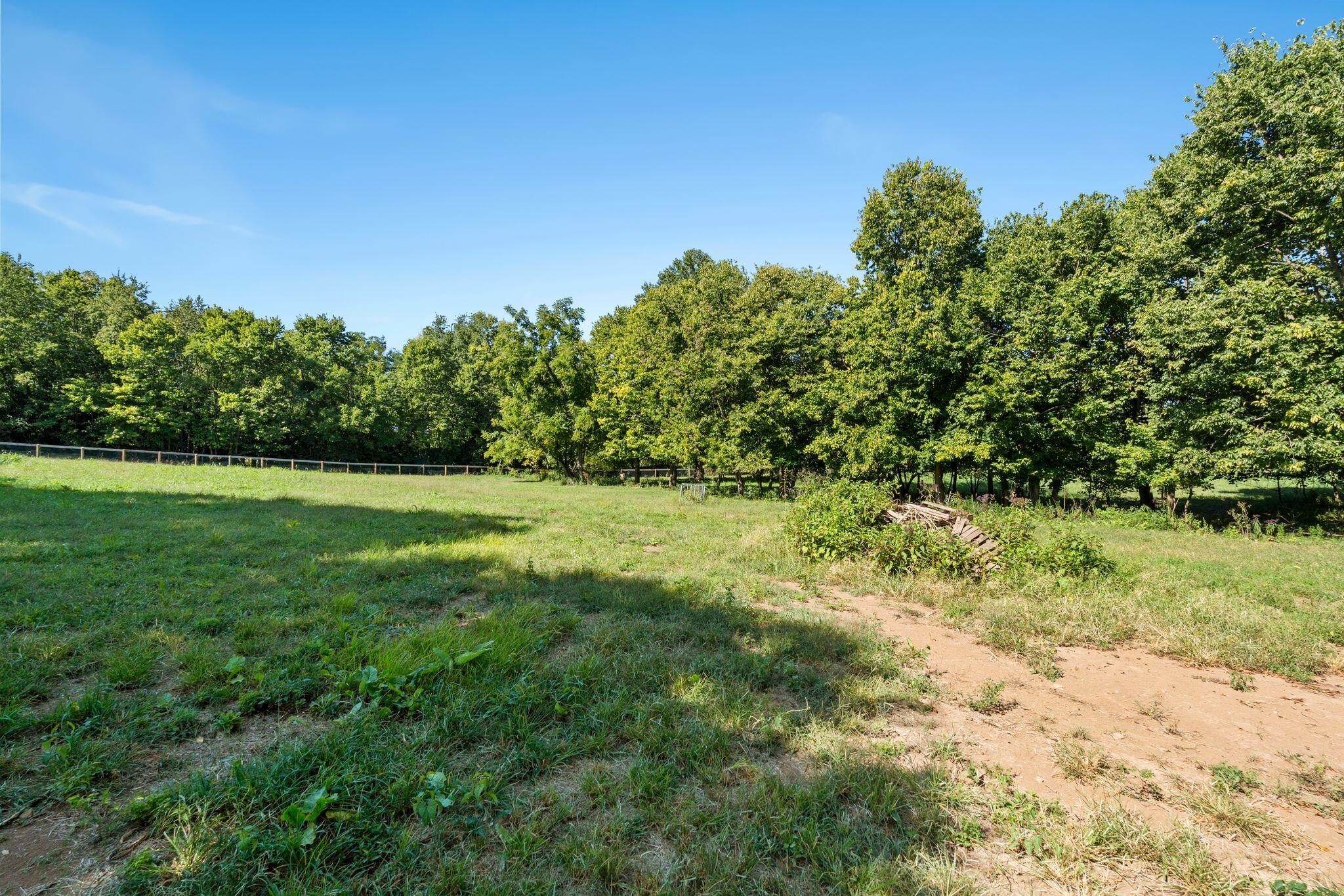 1339 Lexington Road