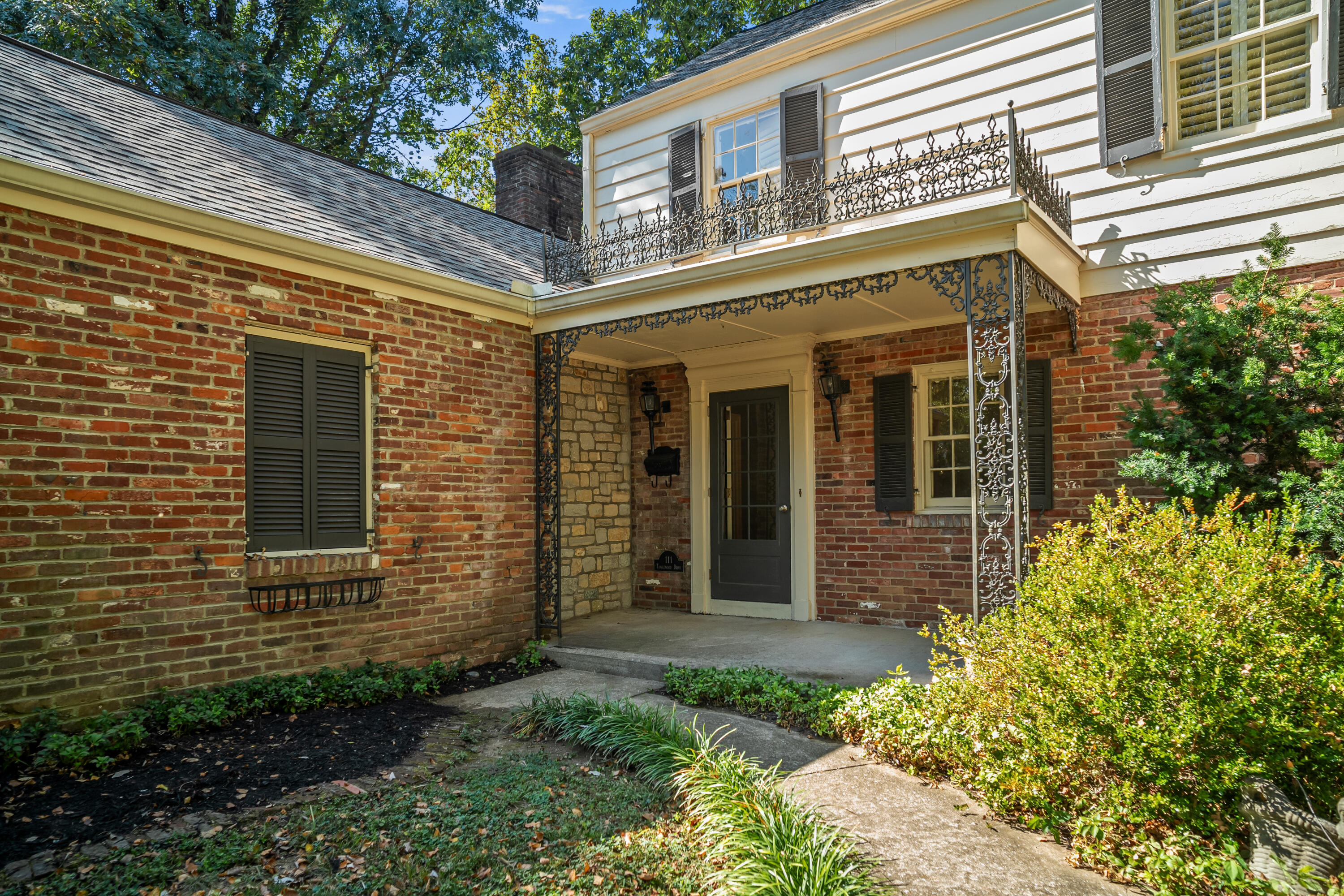 111 Tanglewood Drive