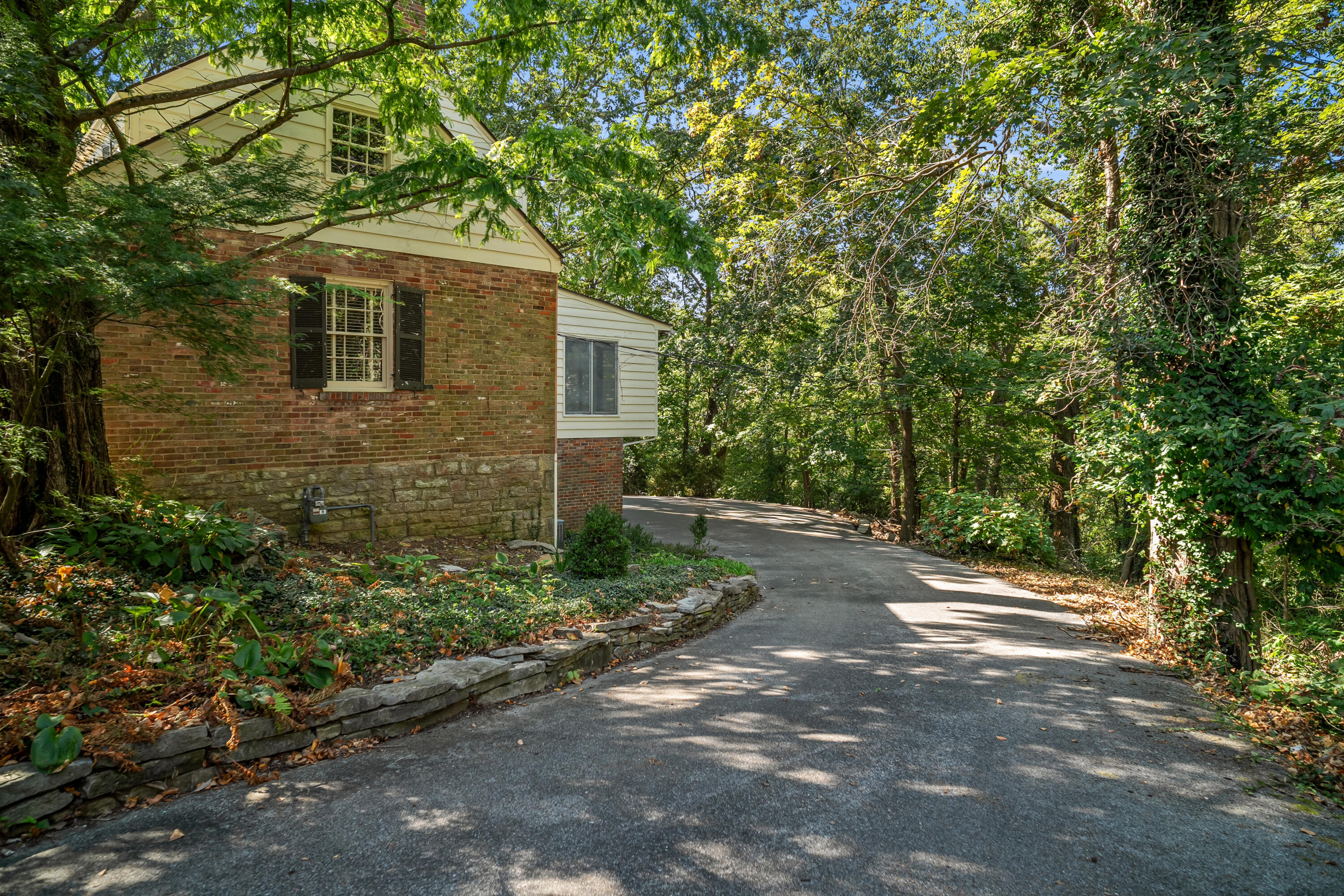 111 Tanglewood Drive