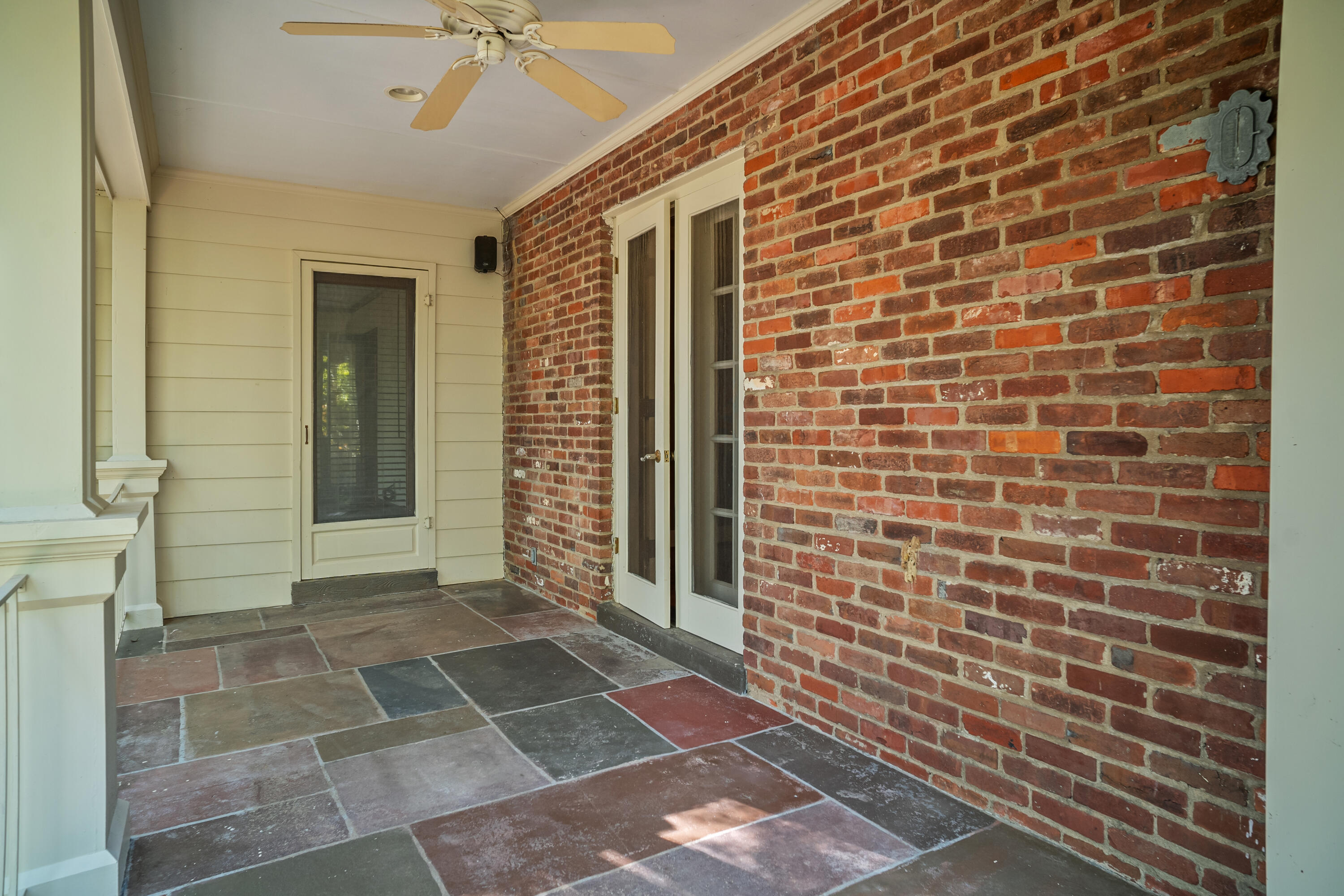 111 Tanglewood Drive