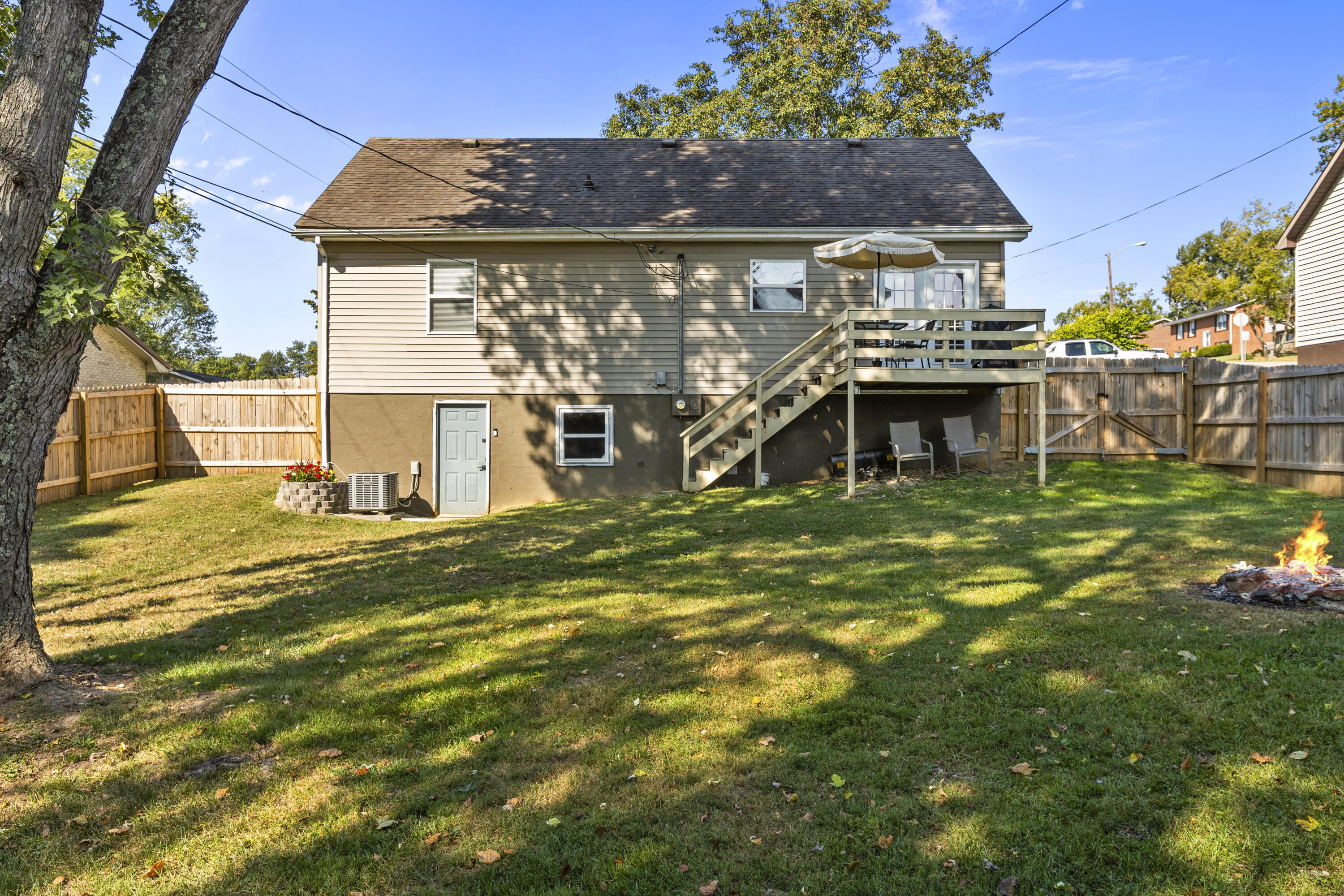 512 N Magnolia Drive