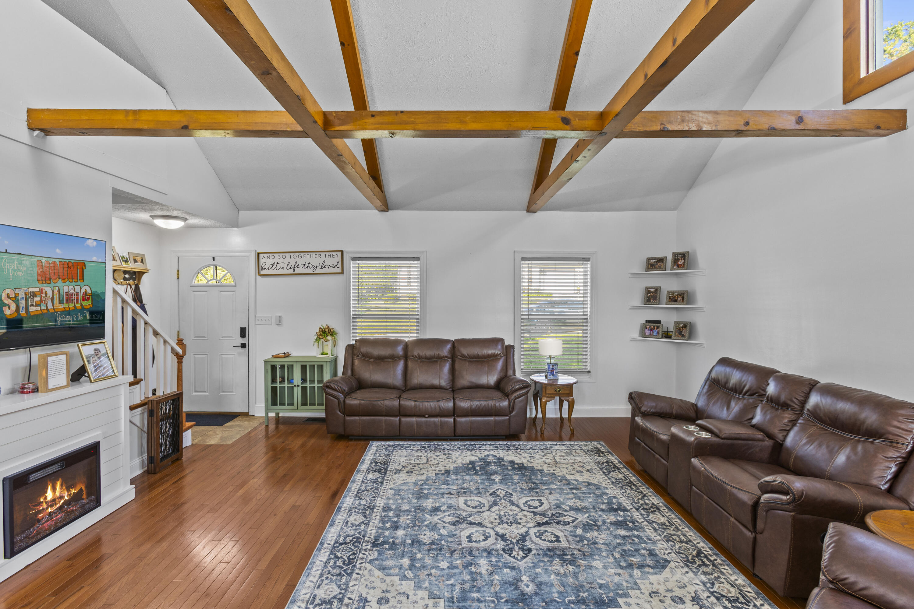 512 N Magnolia Drive