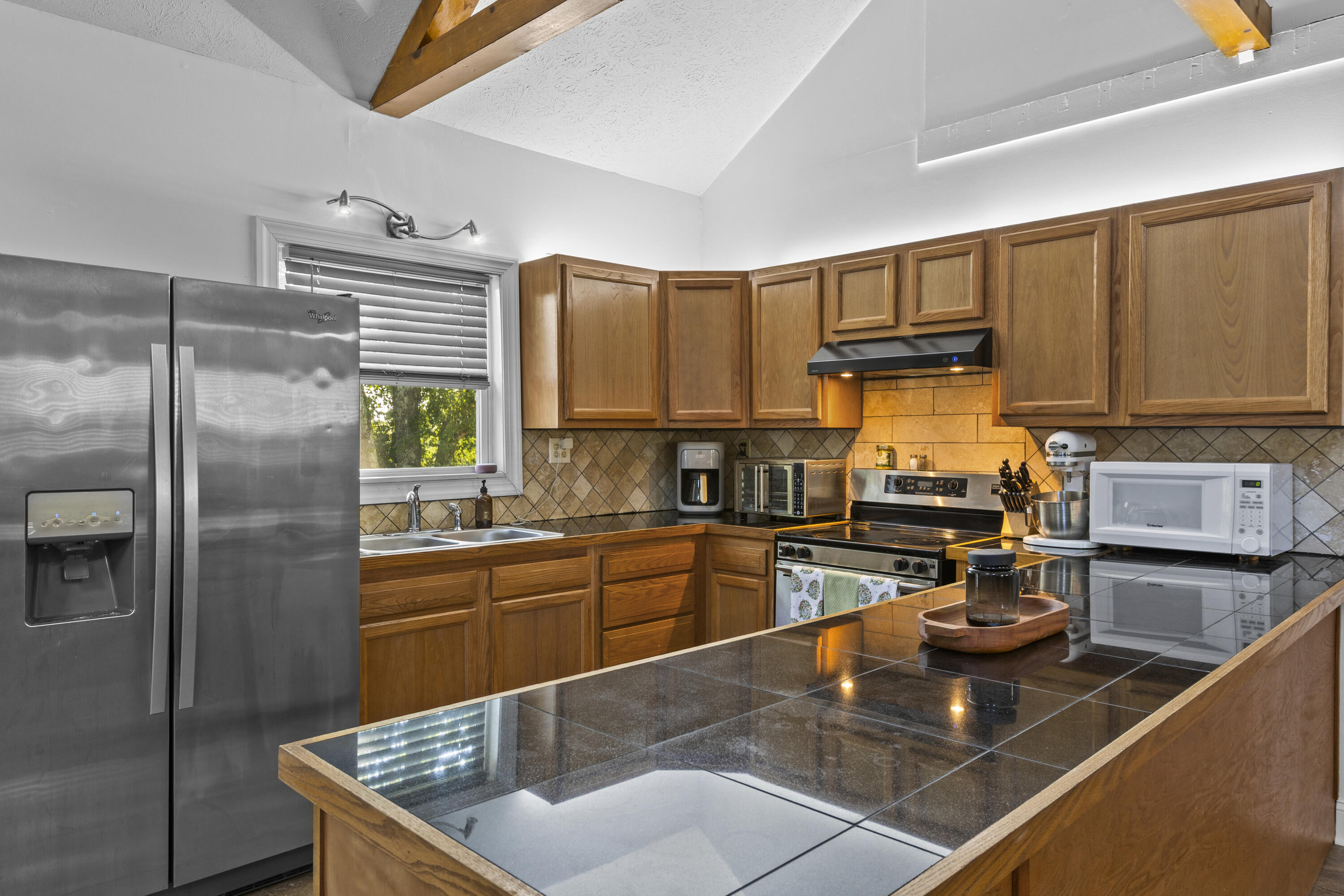 512 N Magnolia Drive