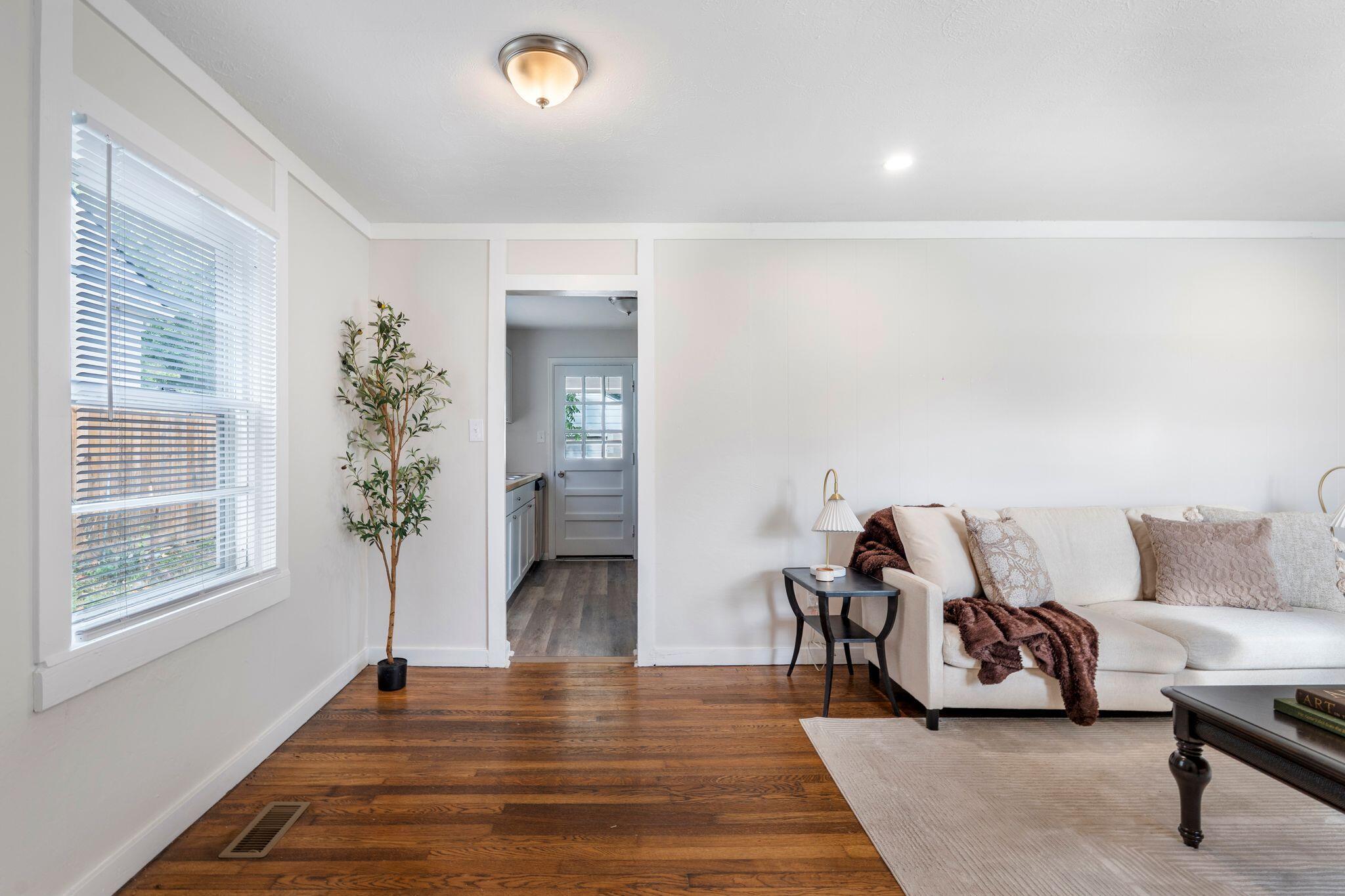 277 Hillsboro Avenue