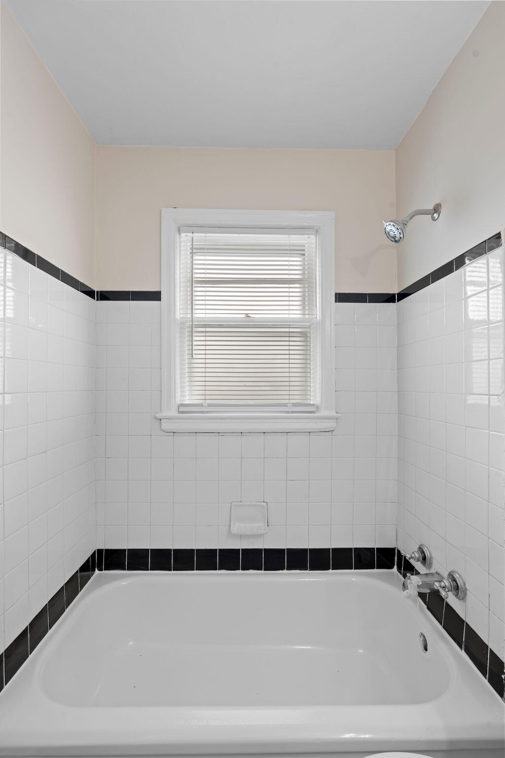 277 Hillsboro Avenue