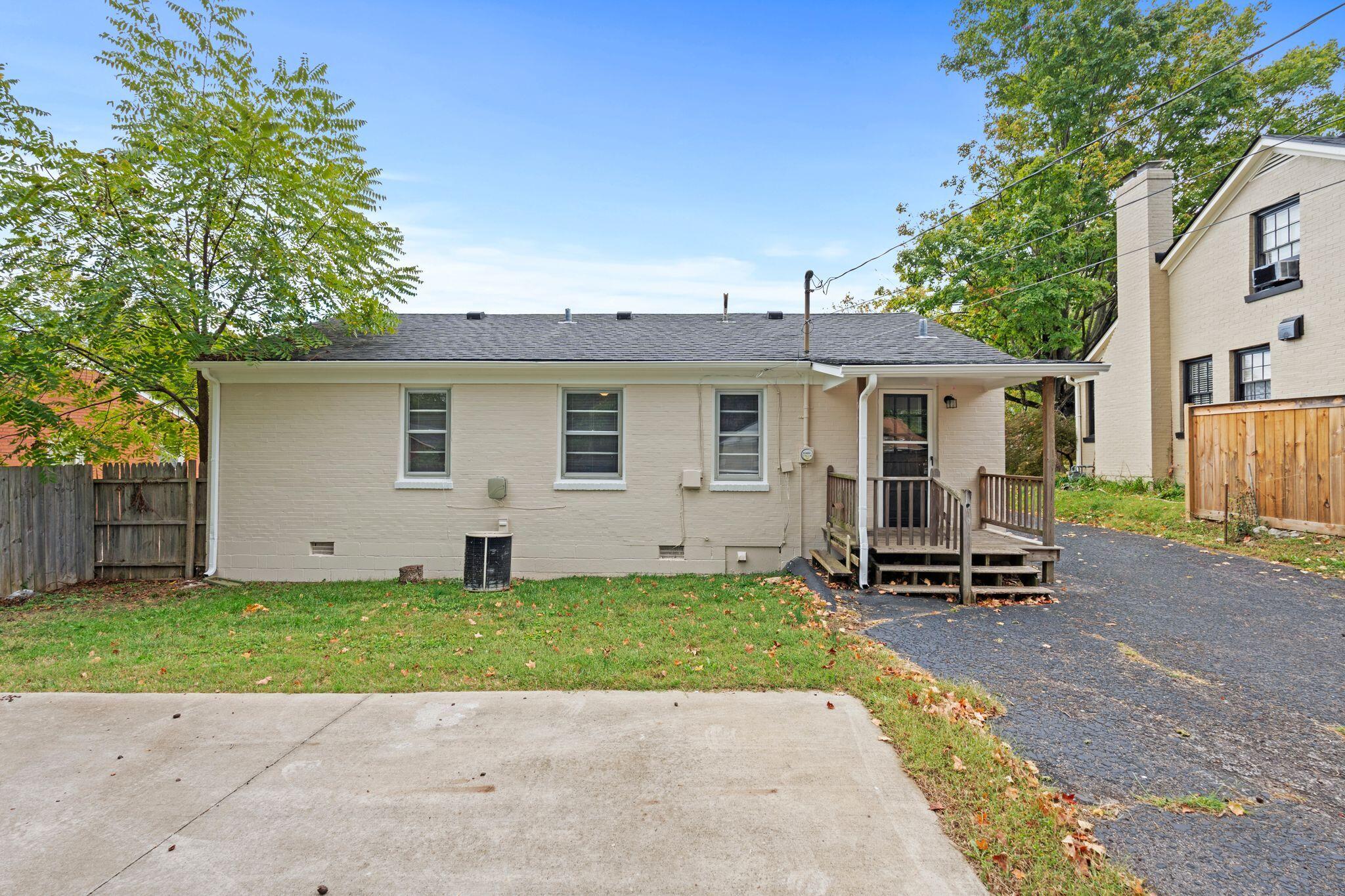 277 Hillsboro Avenue